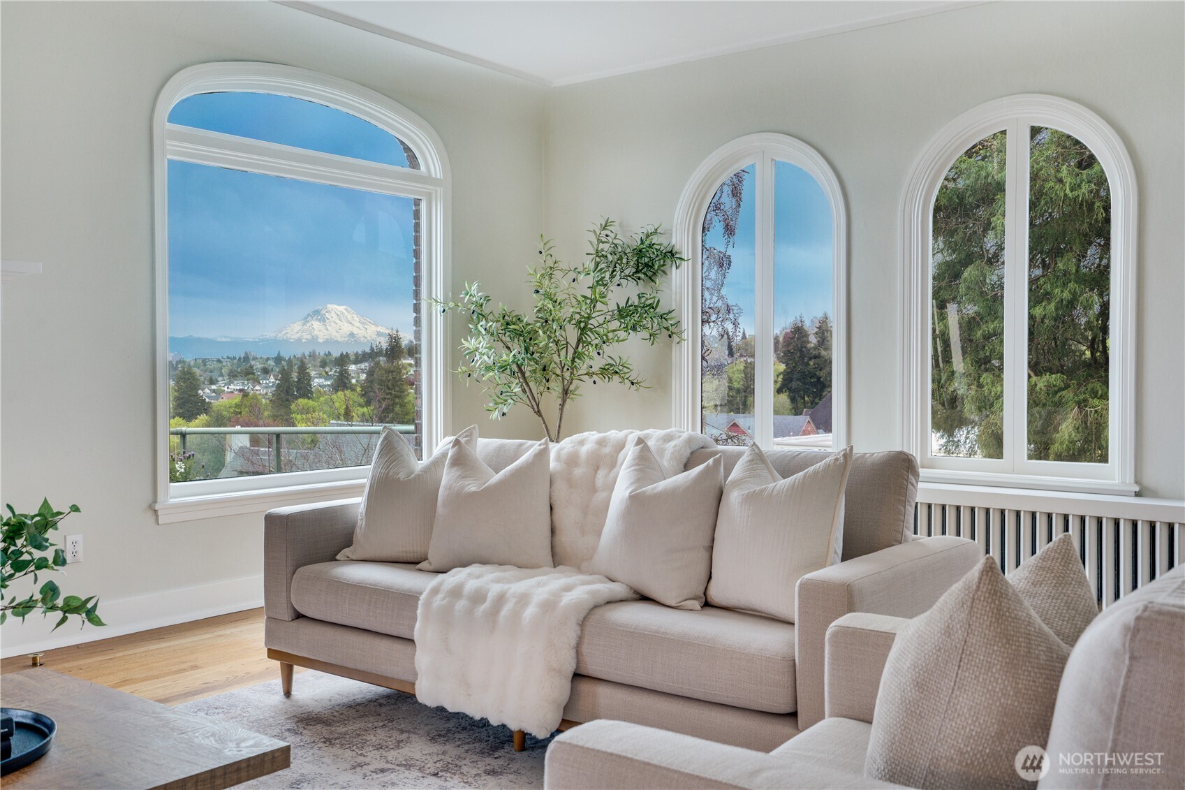 Wake up to Mt. Rainier. Fall asleep to Commencement Bay.