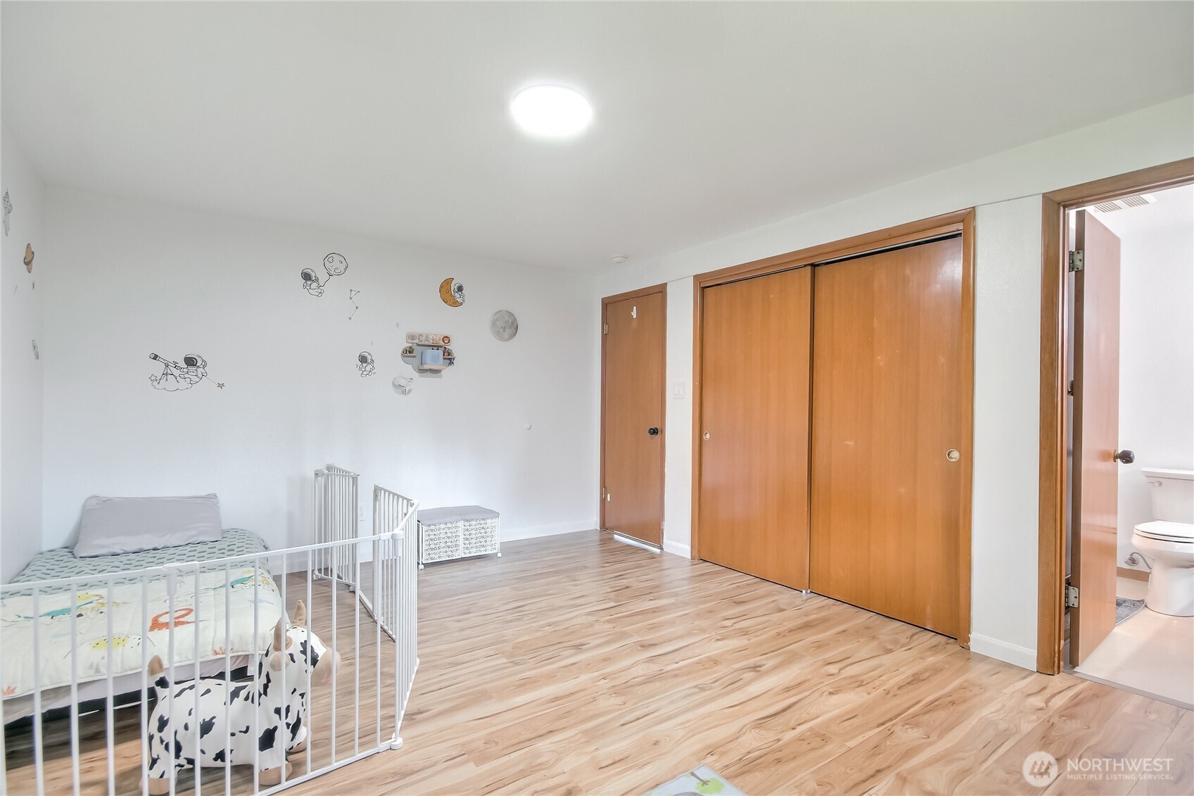 3/4 bathroom in 2nd Primary bedroom.