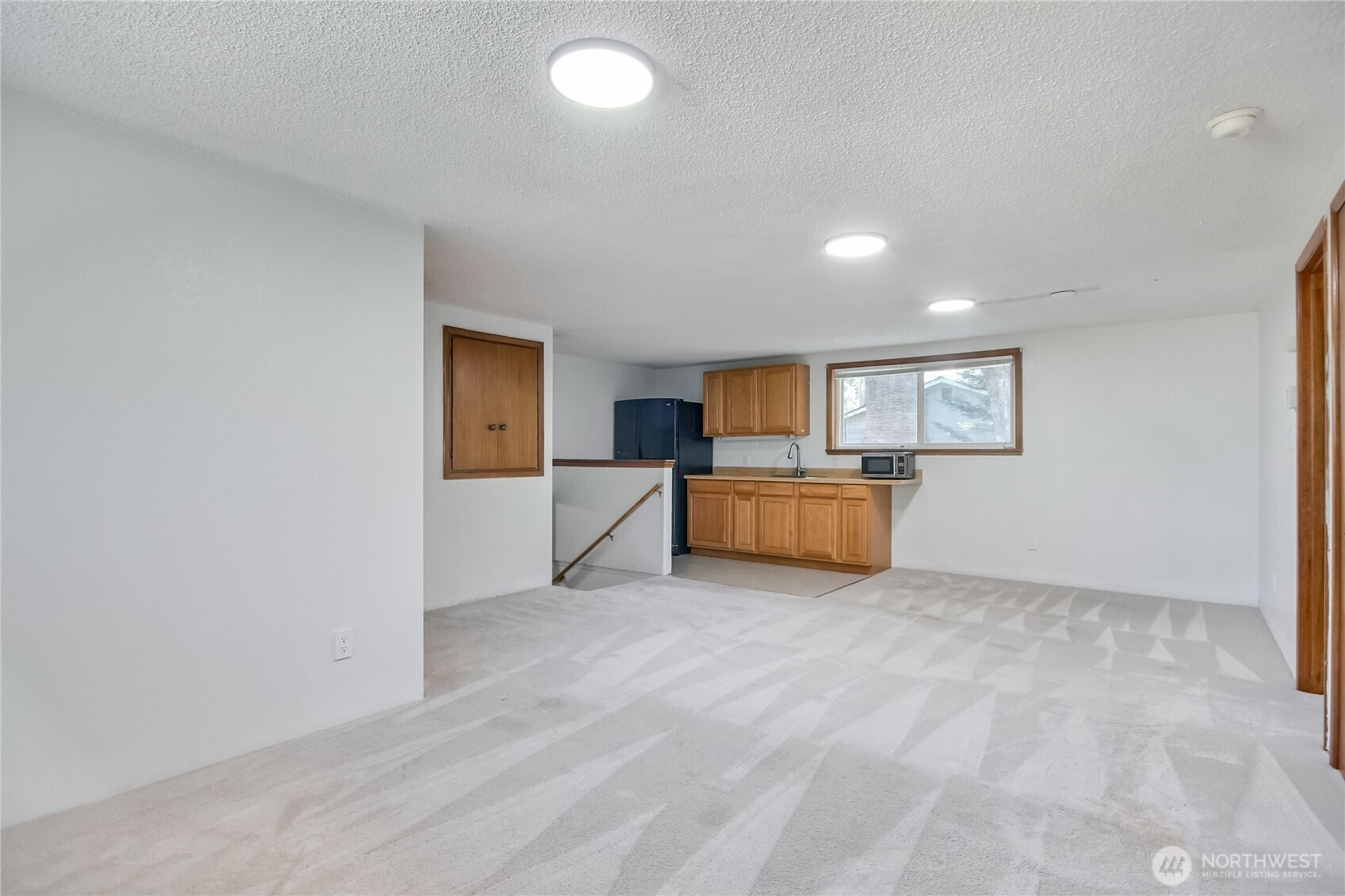 Private guest quarters w/ 2 bedrooms, great room & micro kitchen provide endless possibilities, multi-gen living, rental income, or guest space.