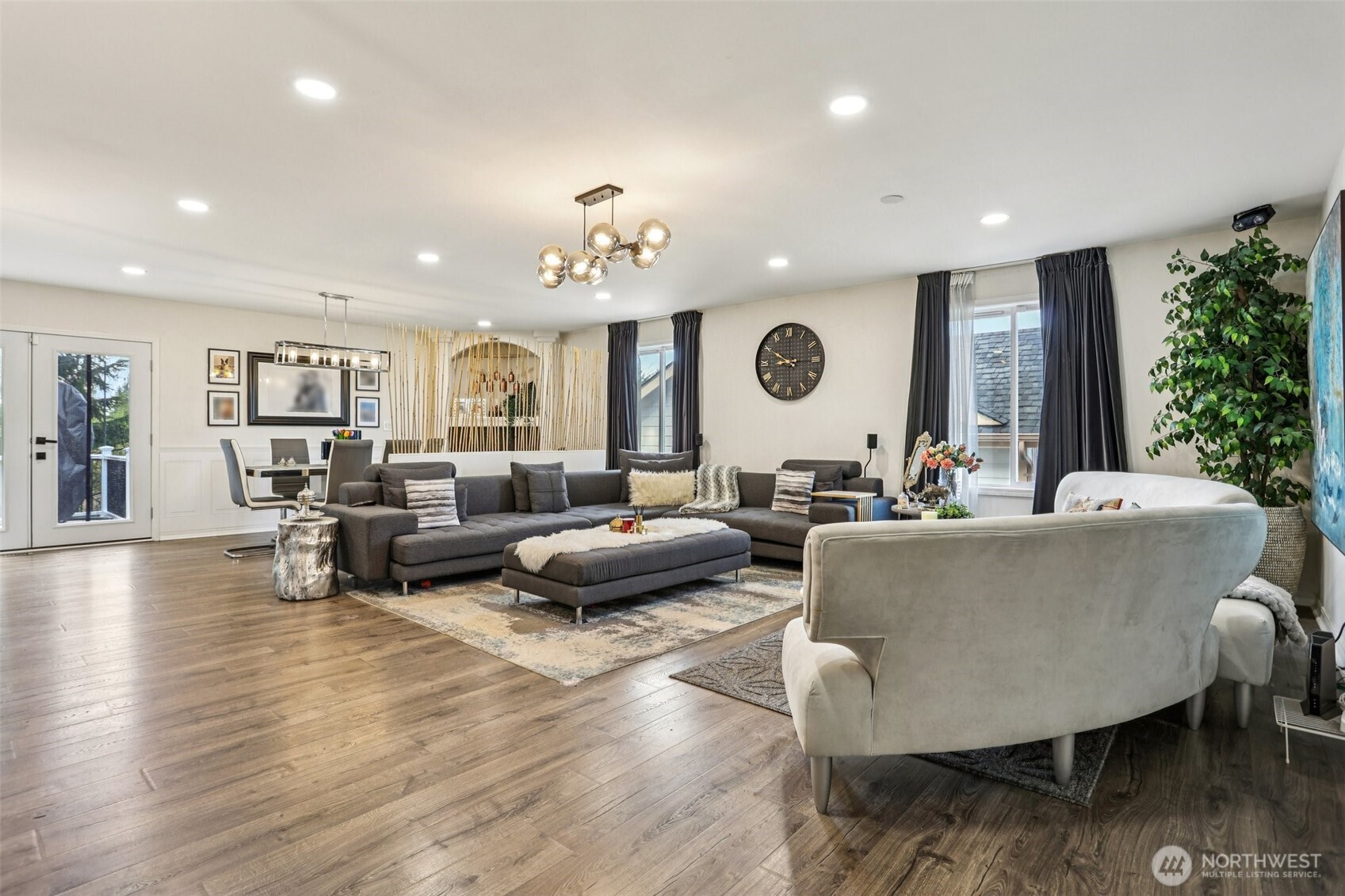 Upper level living room