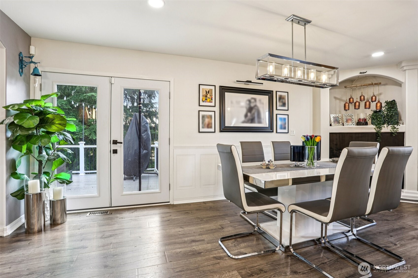 Upper level Dining room