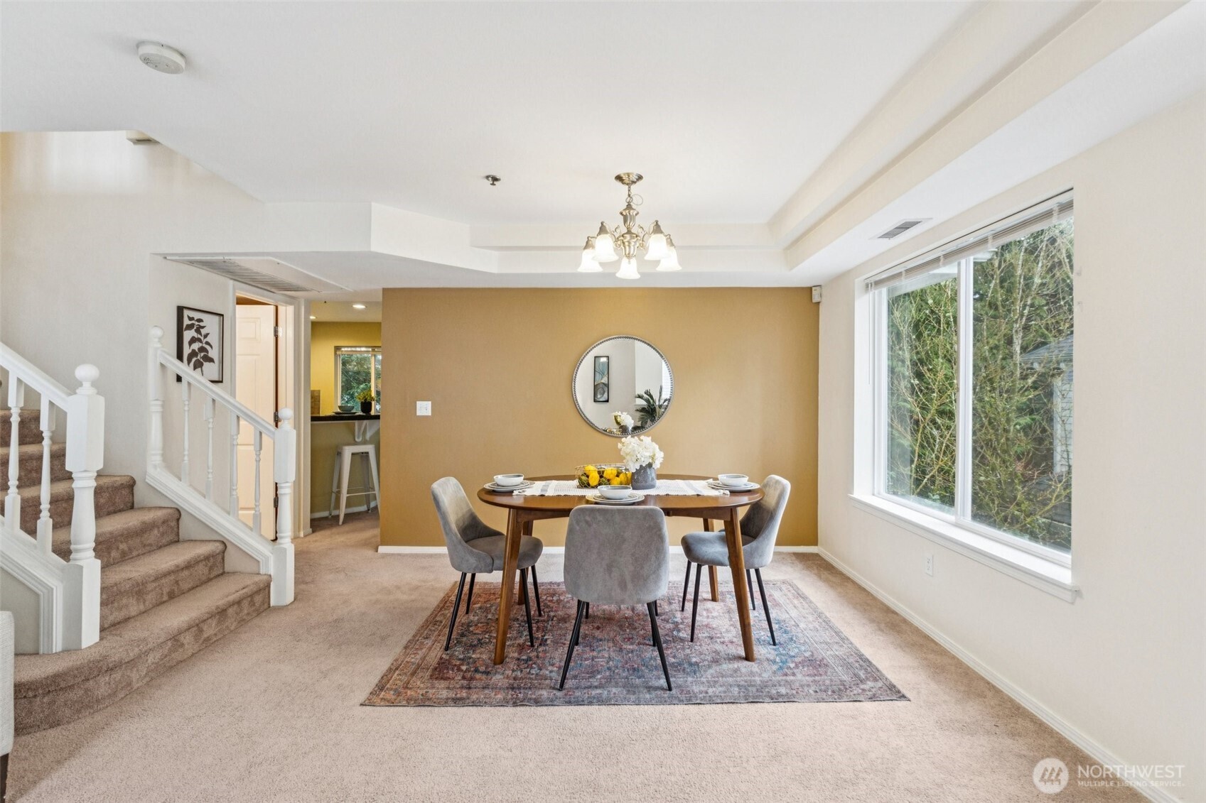 Another look at the dining area.  Can be used as a multi-pupose | study.