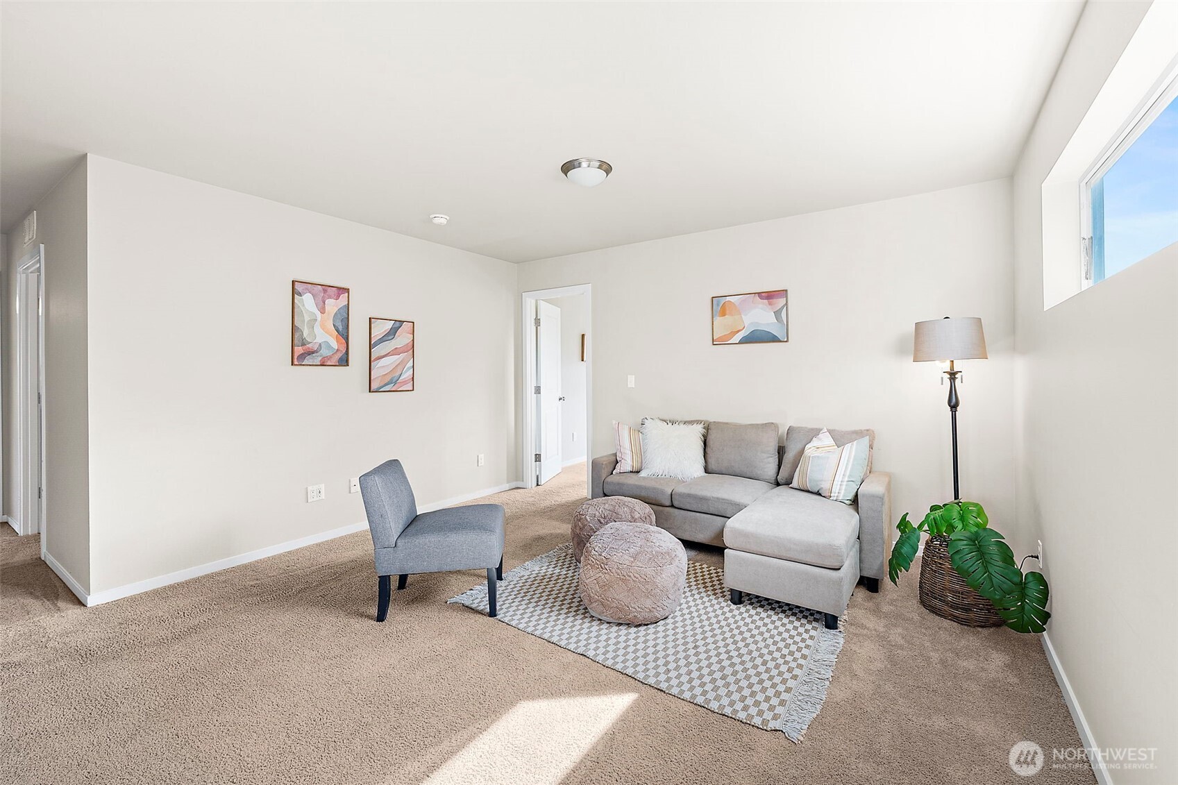 Upstairs bonus space with lots of natural light.