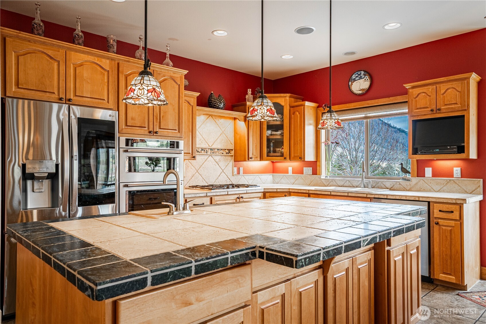Designer kitchen ideal for entertaining and gatherings