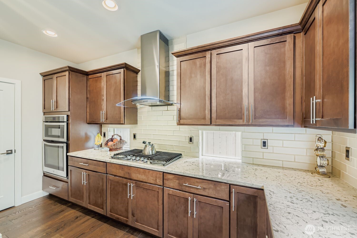 Kitchen has ample counter space