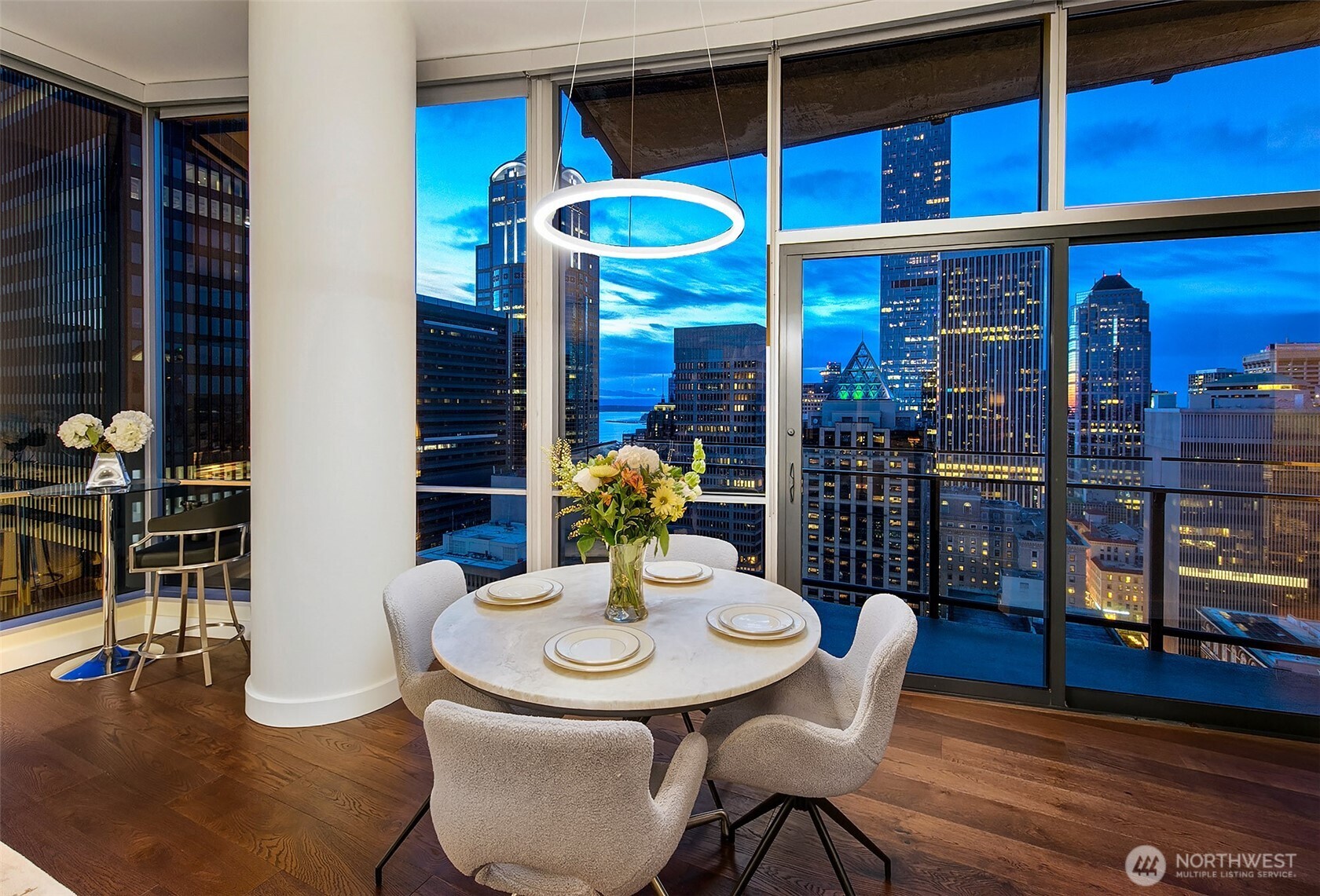 expansive den/ home office or guest area