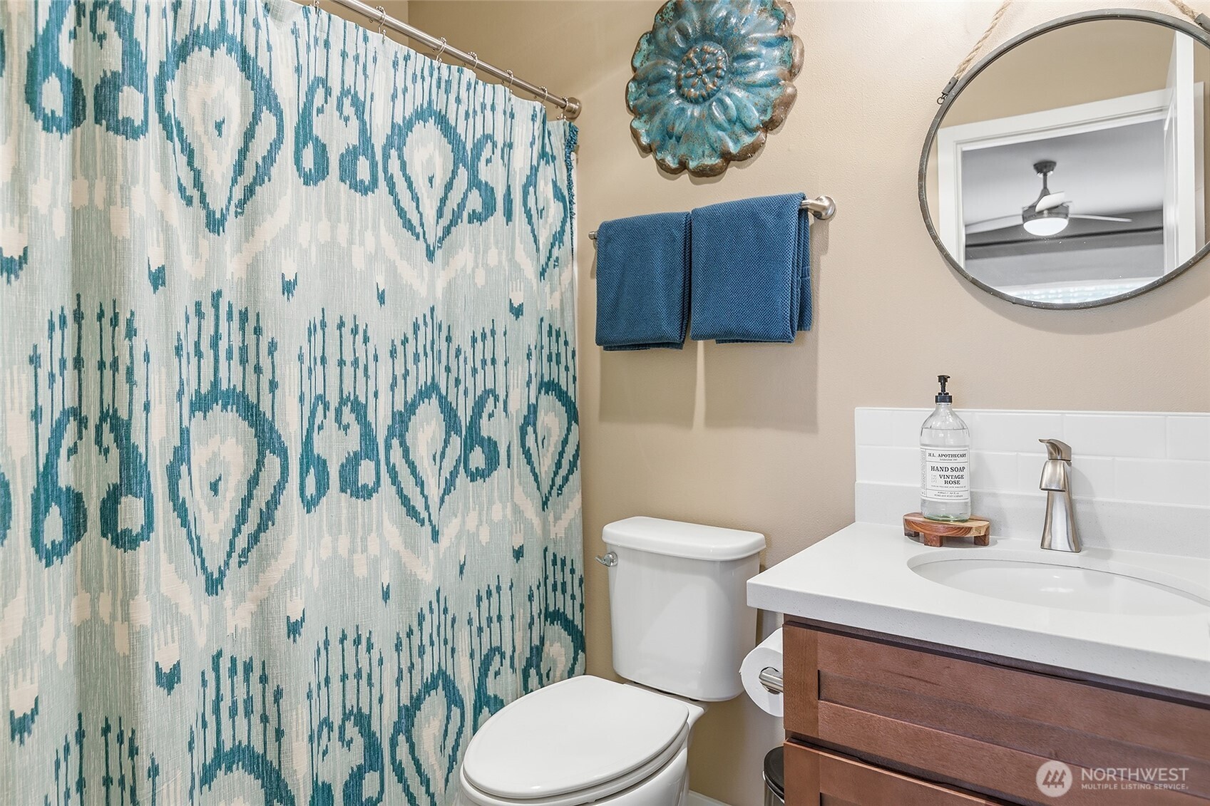 Second bedroom bath