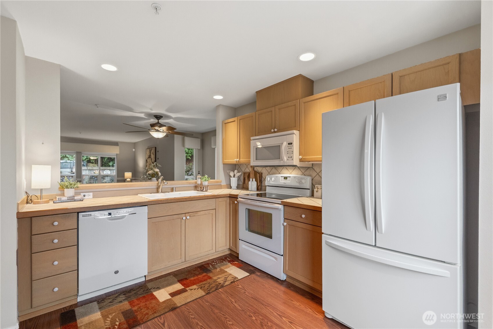 Well maintained kitchen with modern flooring
