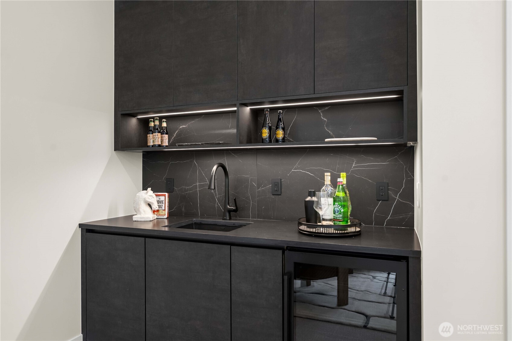 Bonus room with wet bar and beverage cooler