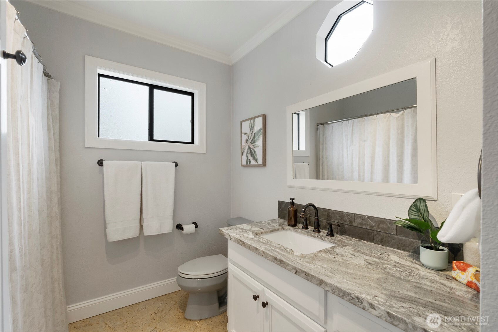 Main floor full bath.