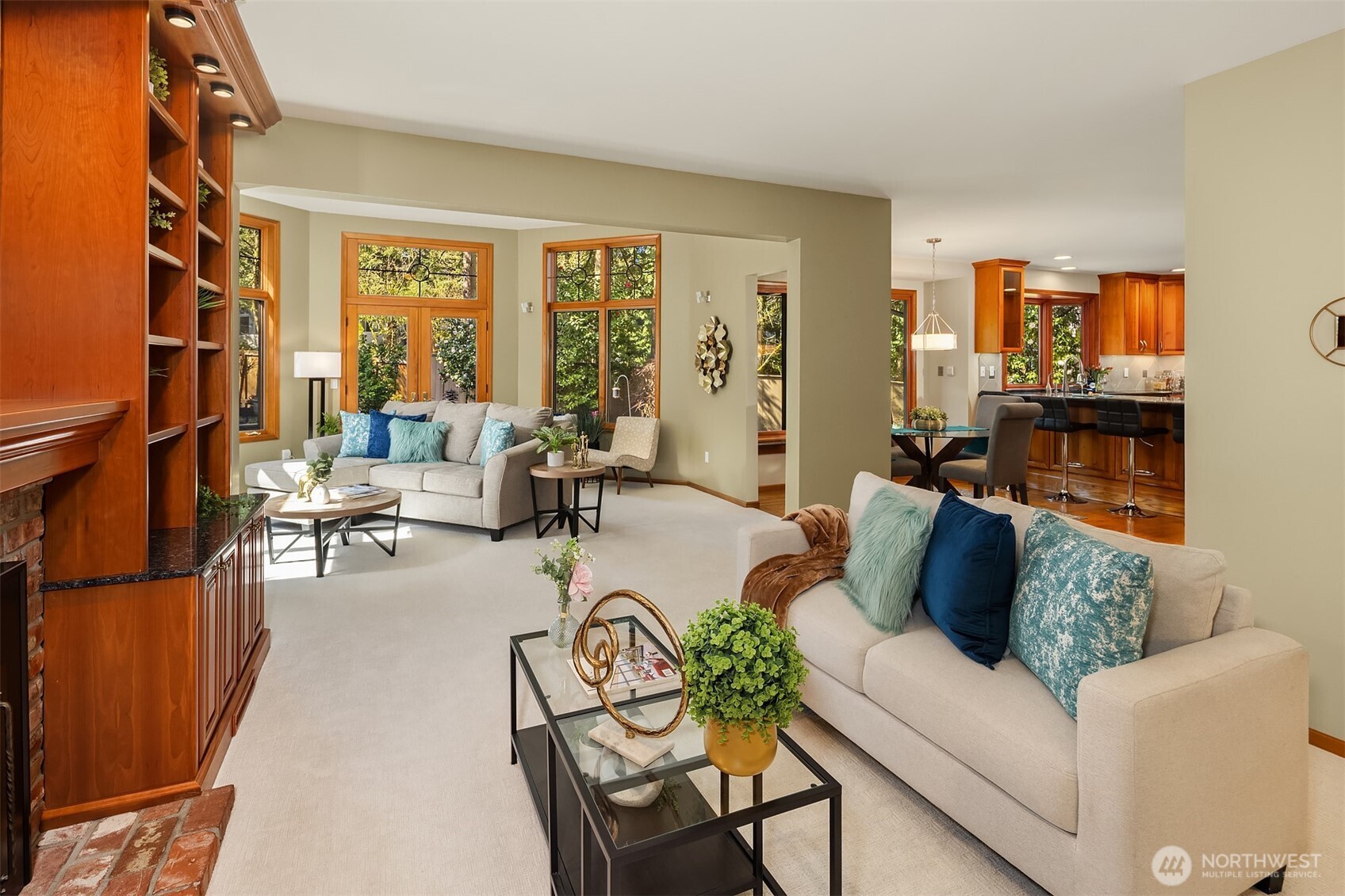 Sitting Area, Rec Room, Eating Space & Kitchen