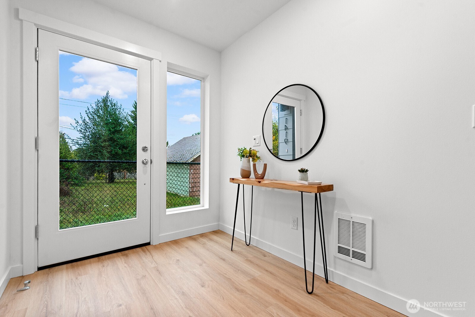 Pictures of model home. Colors and features may change.