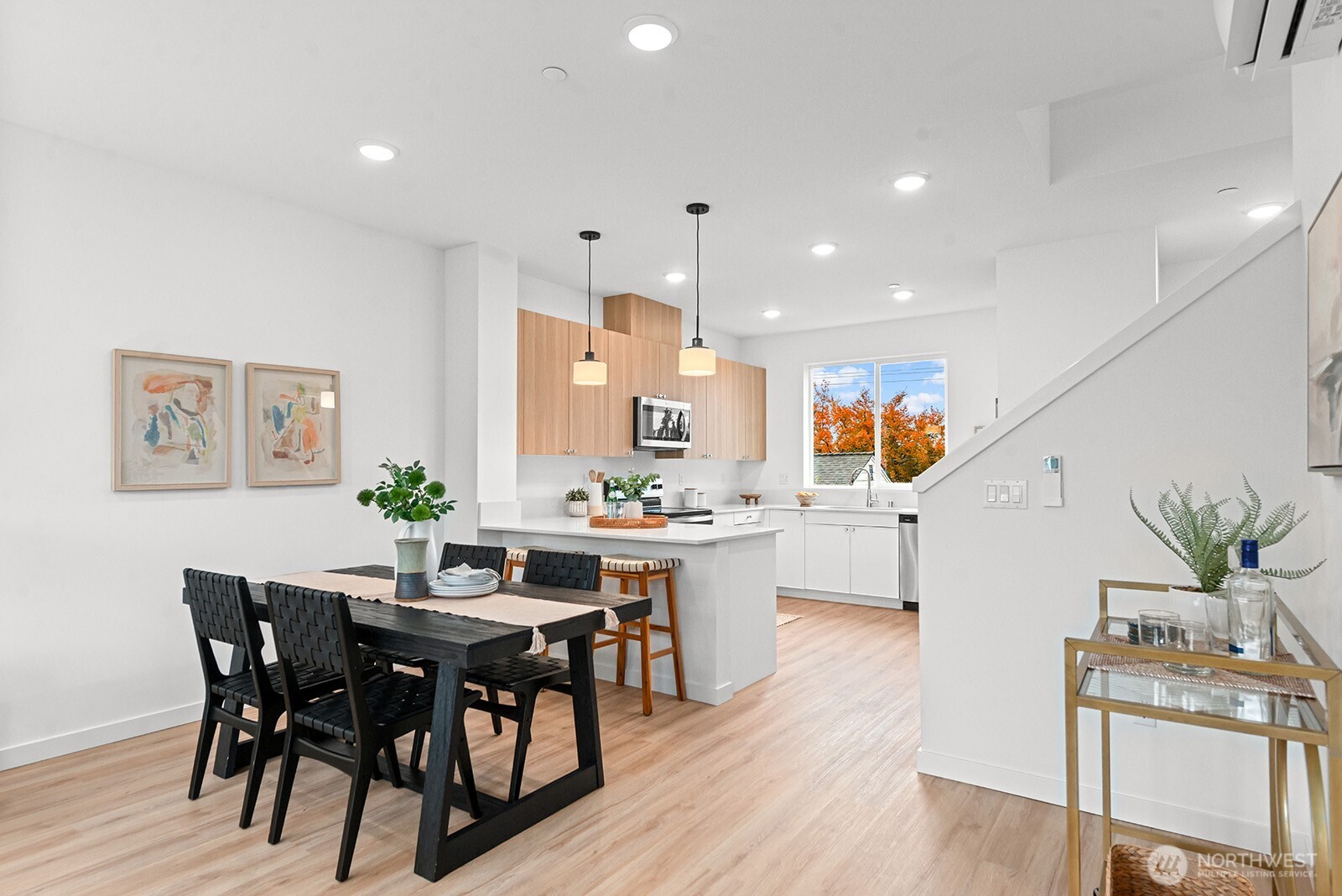 Pictures of model home. Colors and features may change.