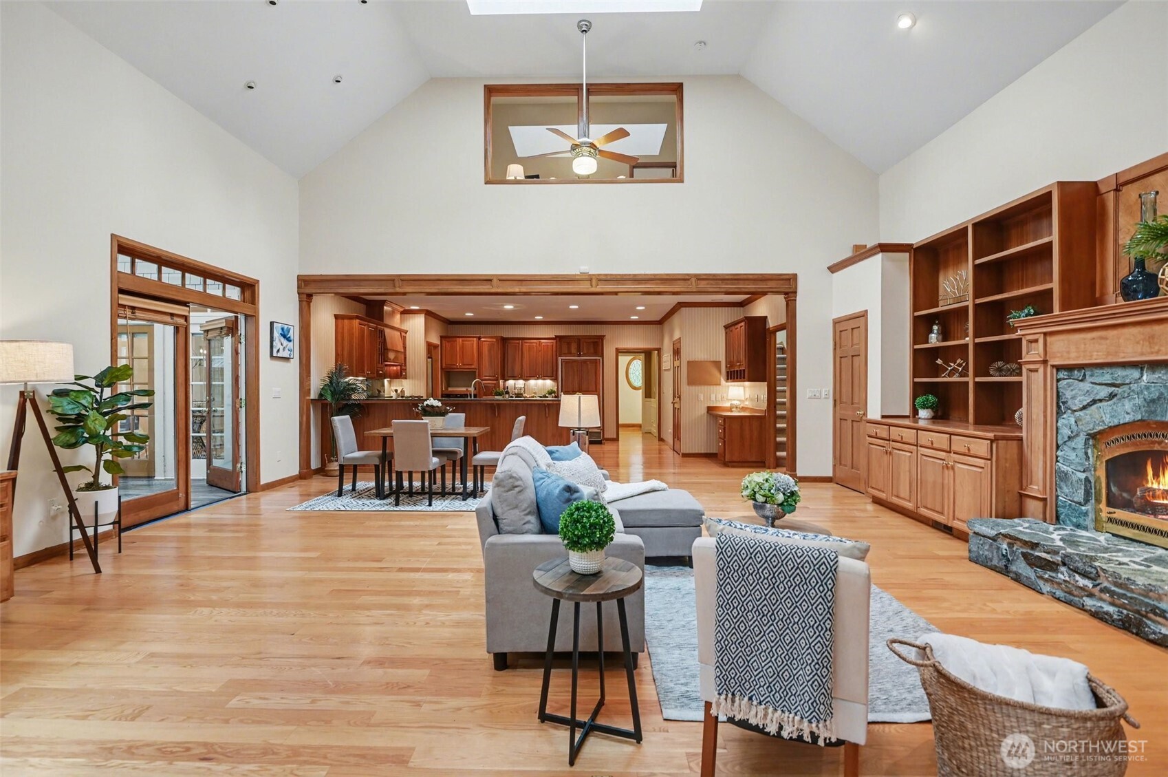 Entertaining is a breeze in this great room with vaulted 2-story ceilings.
