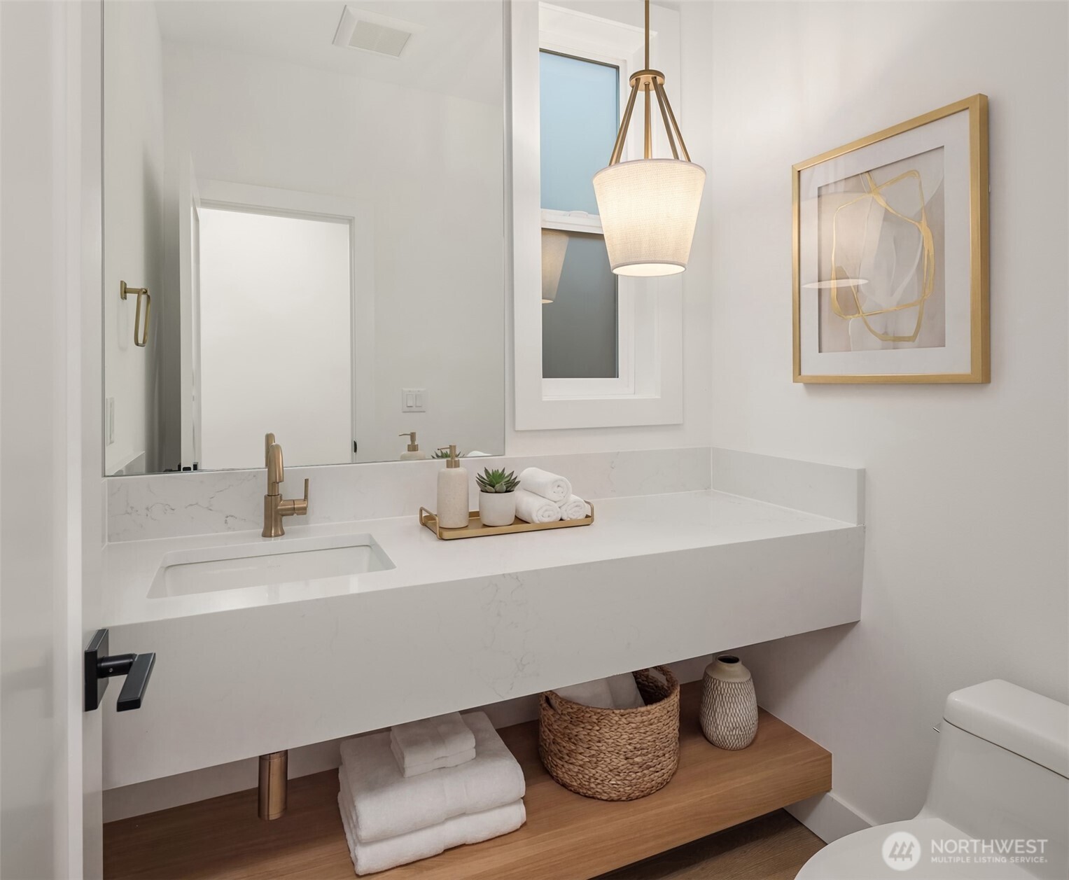 Virtually Staged - powder bath