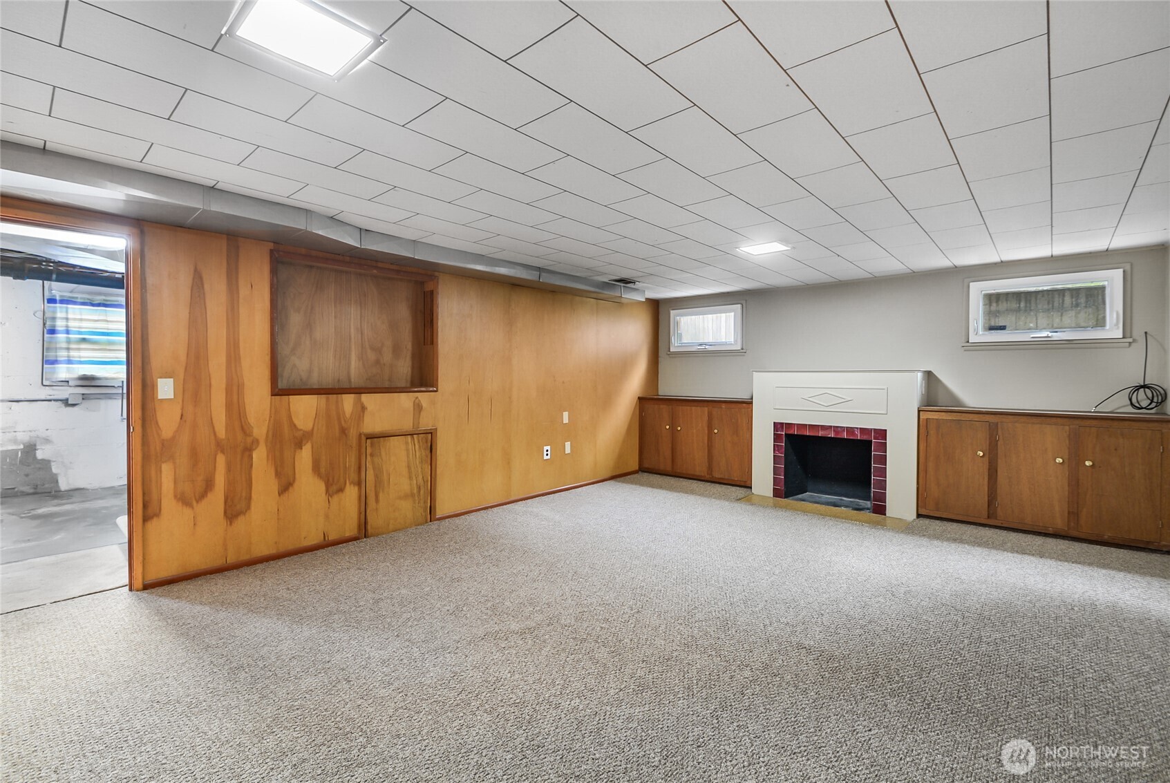 Lower Bonus Room awaits your vision