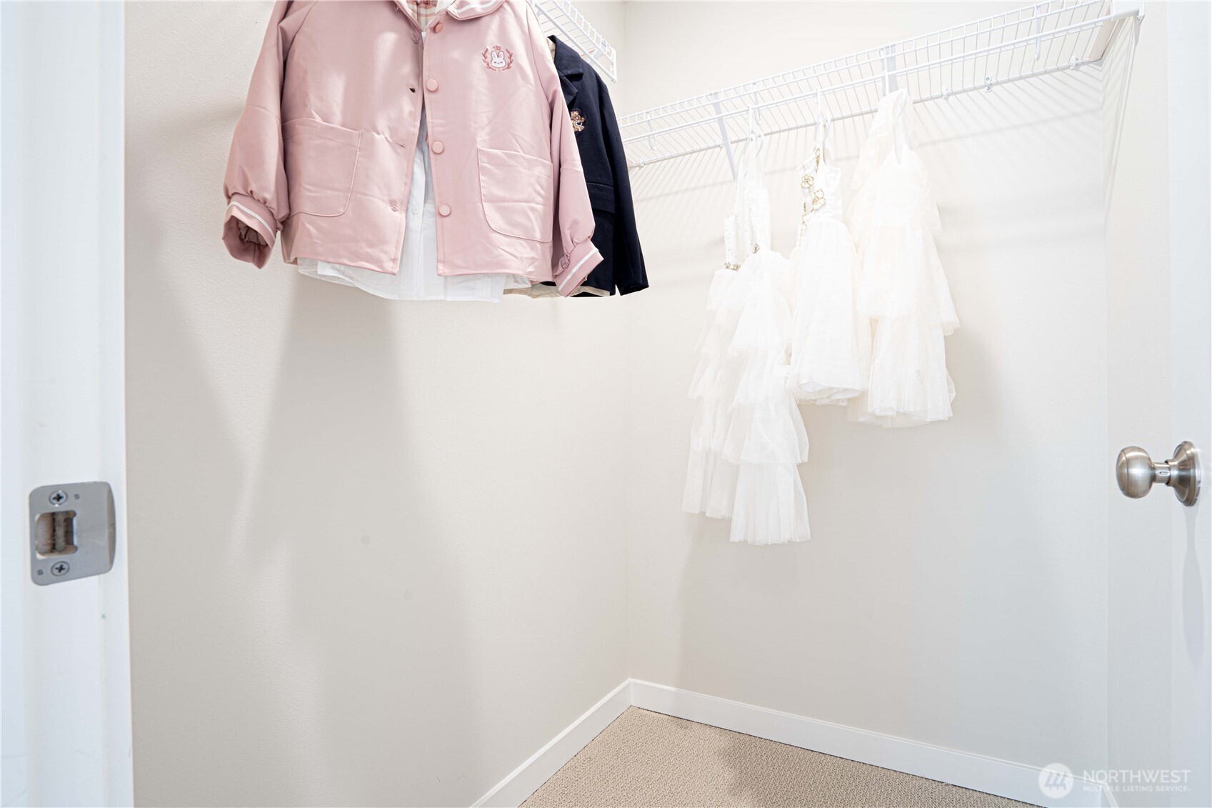 All bedrooms features walk-in closet