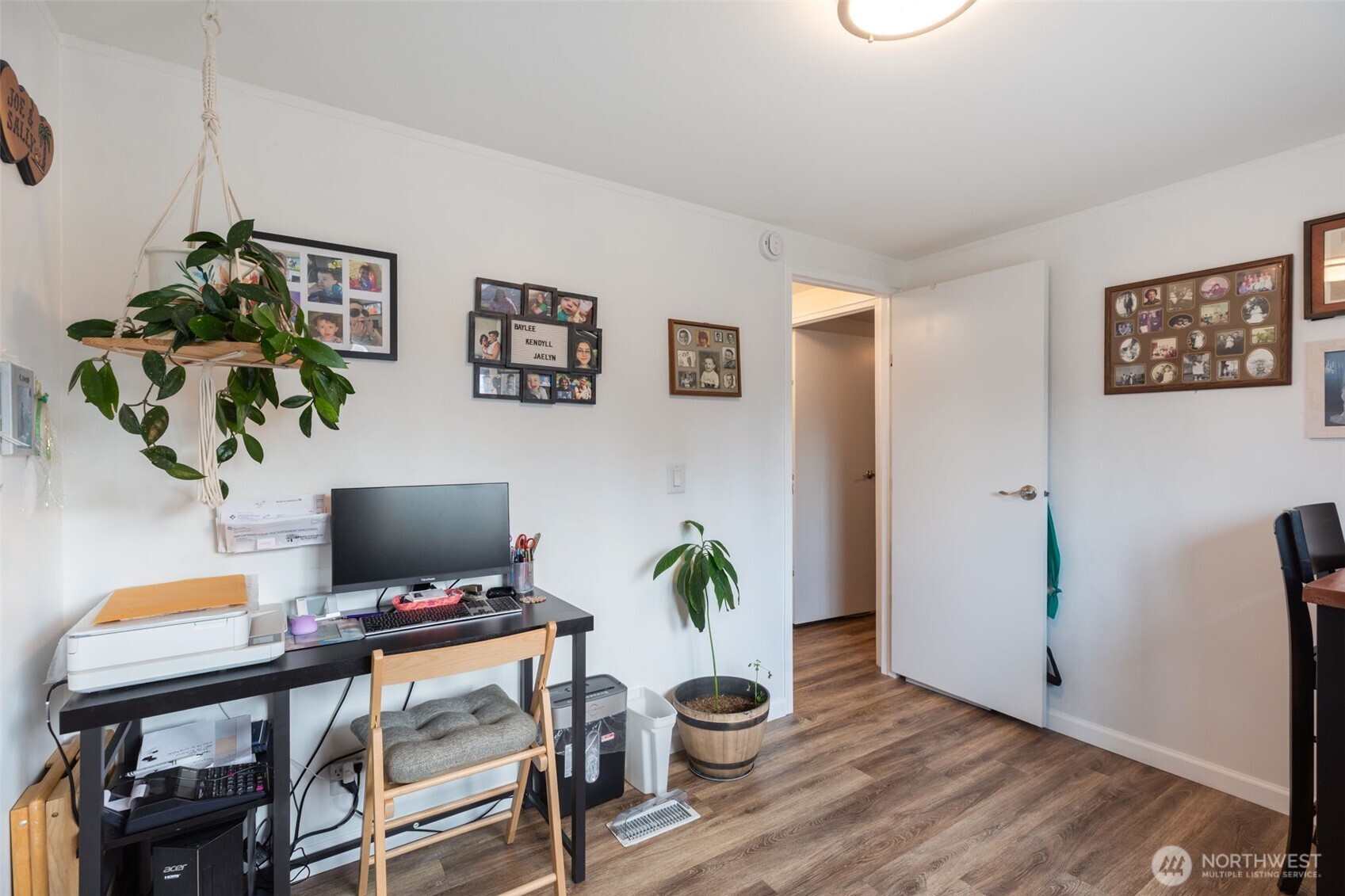 Hobby/Guest Bedroom
