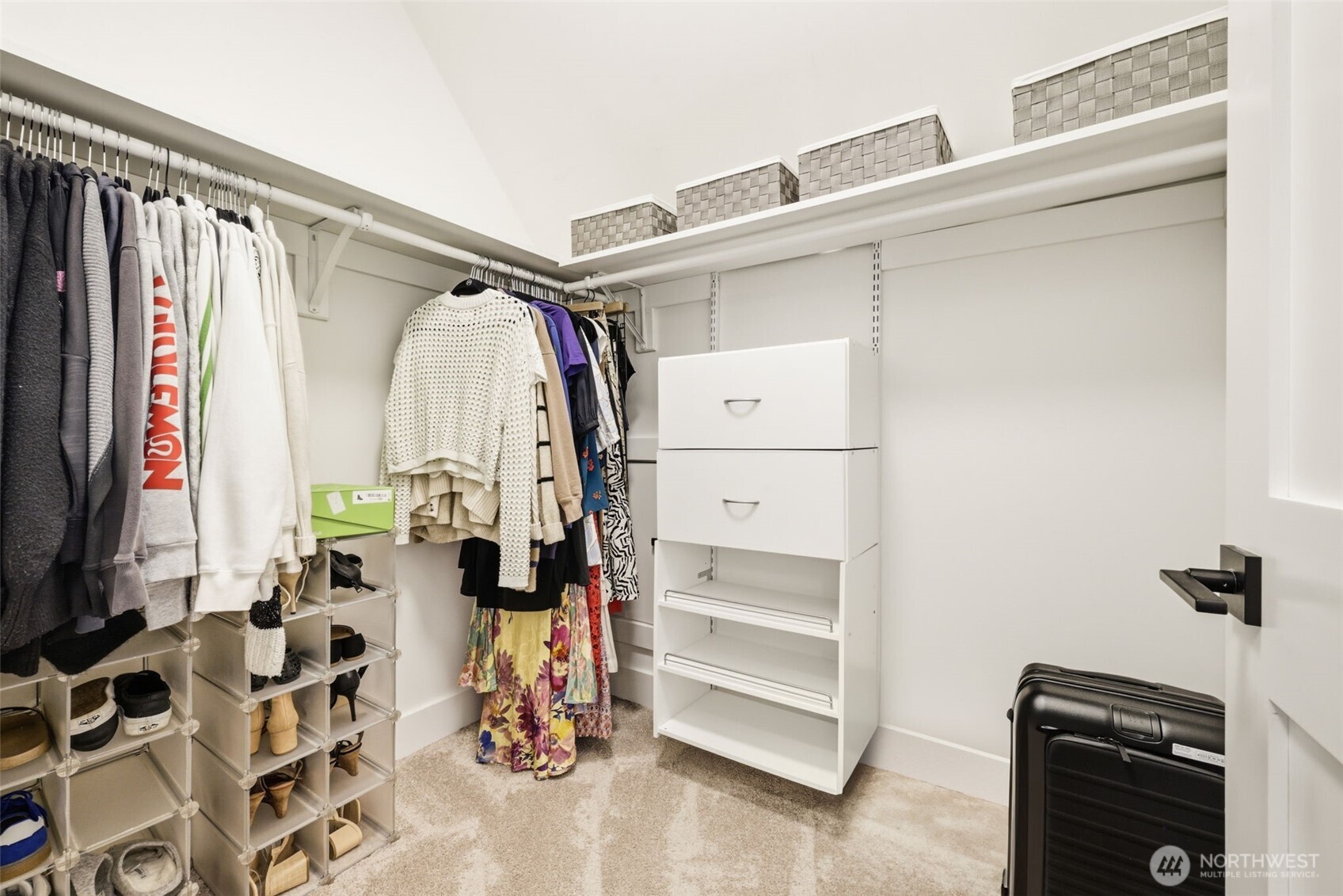 2 Walk In Closets