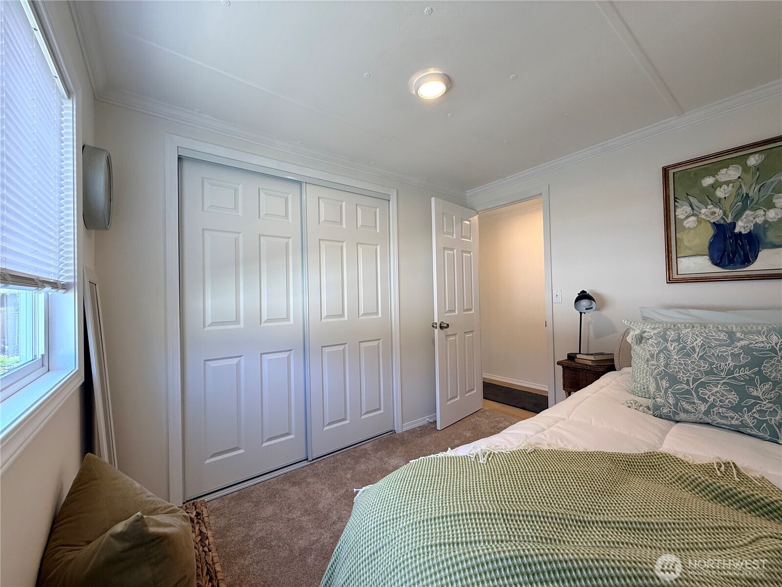 Secondary bedroom