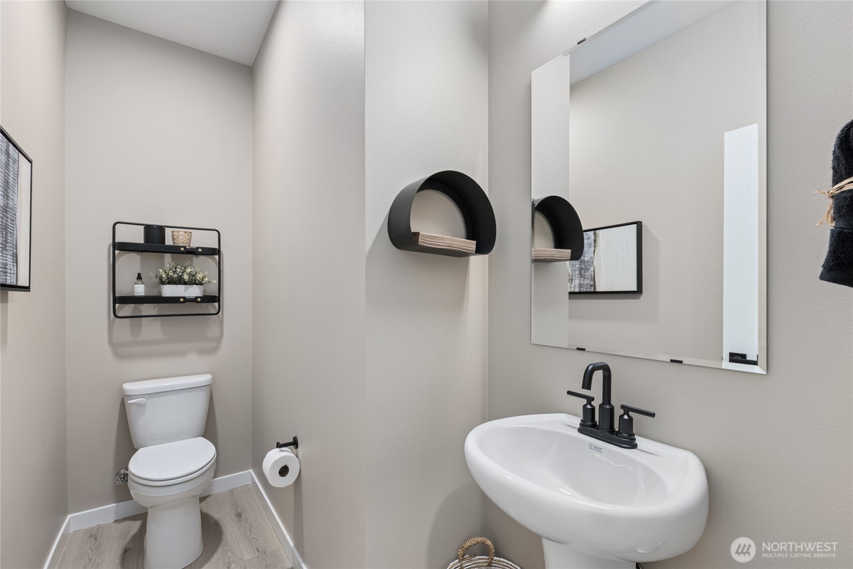 Photos are for representation only.  Features, colors and selections may differ from photograph. See site agent for details.