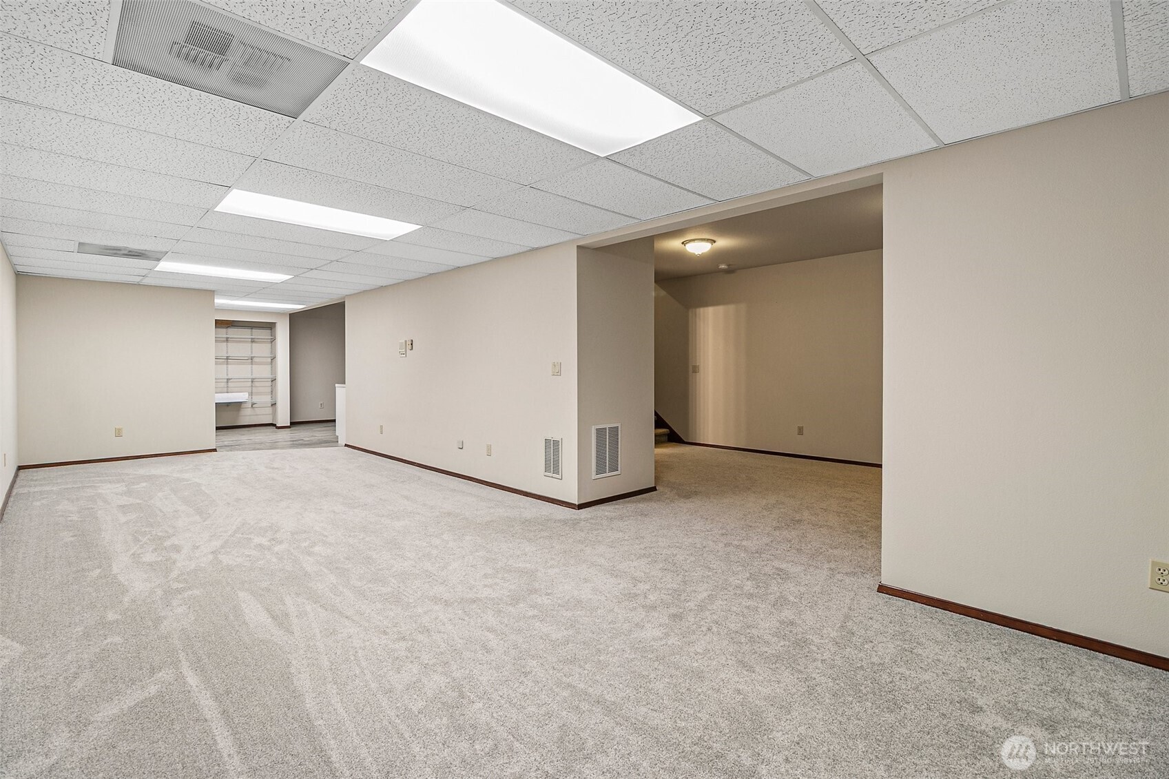 Lower Level Large Bonus Room