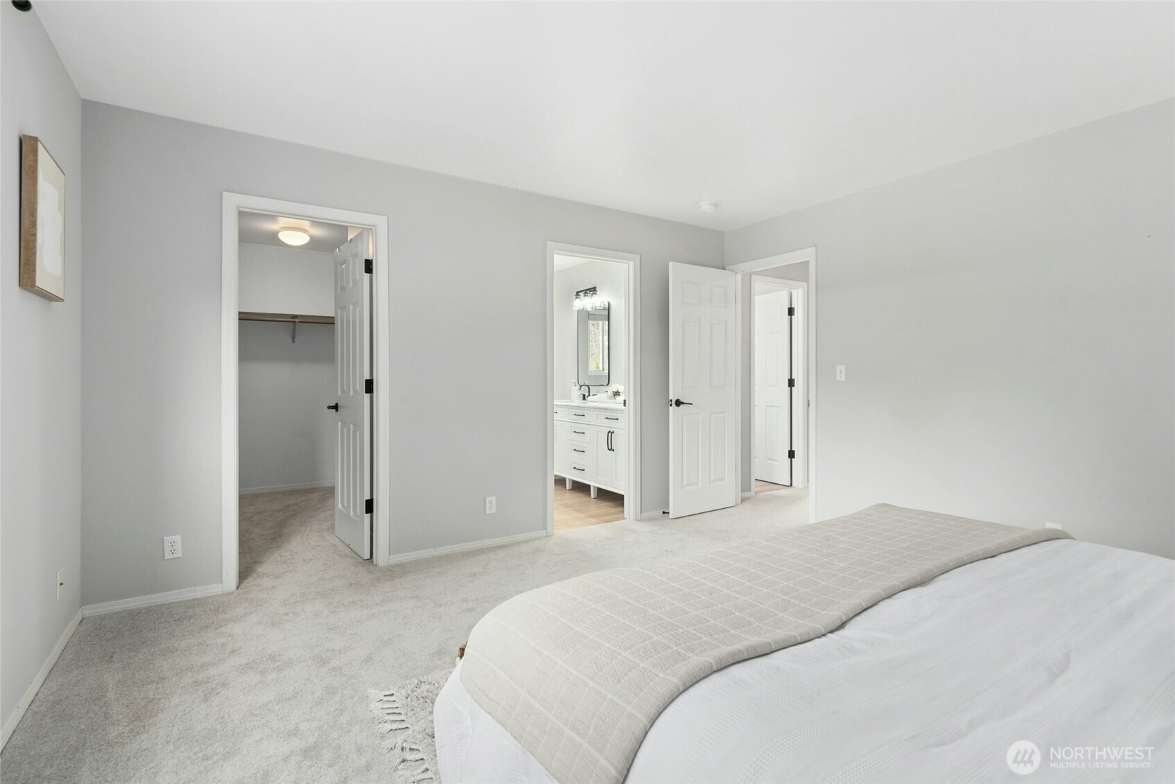 Primary Suite with walk in closet