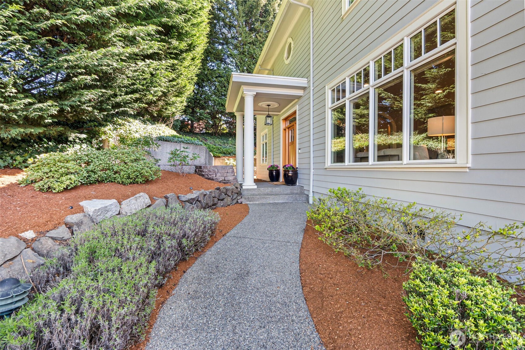 Lovely wide entry - hardwood flooring on most of the main floor.