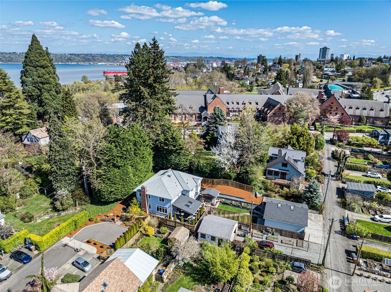 A great locale for walking to the places you want to be.