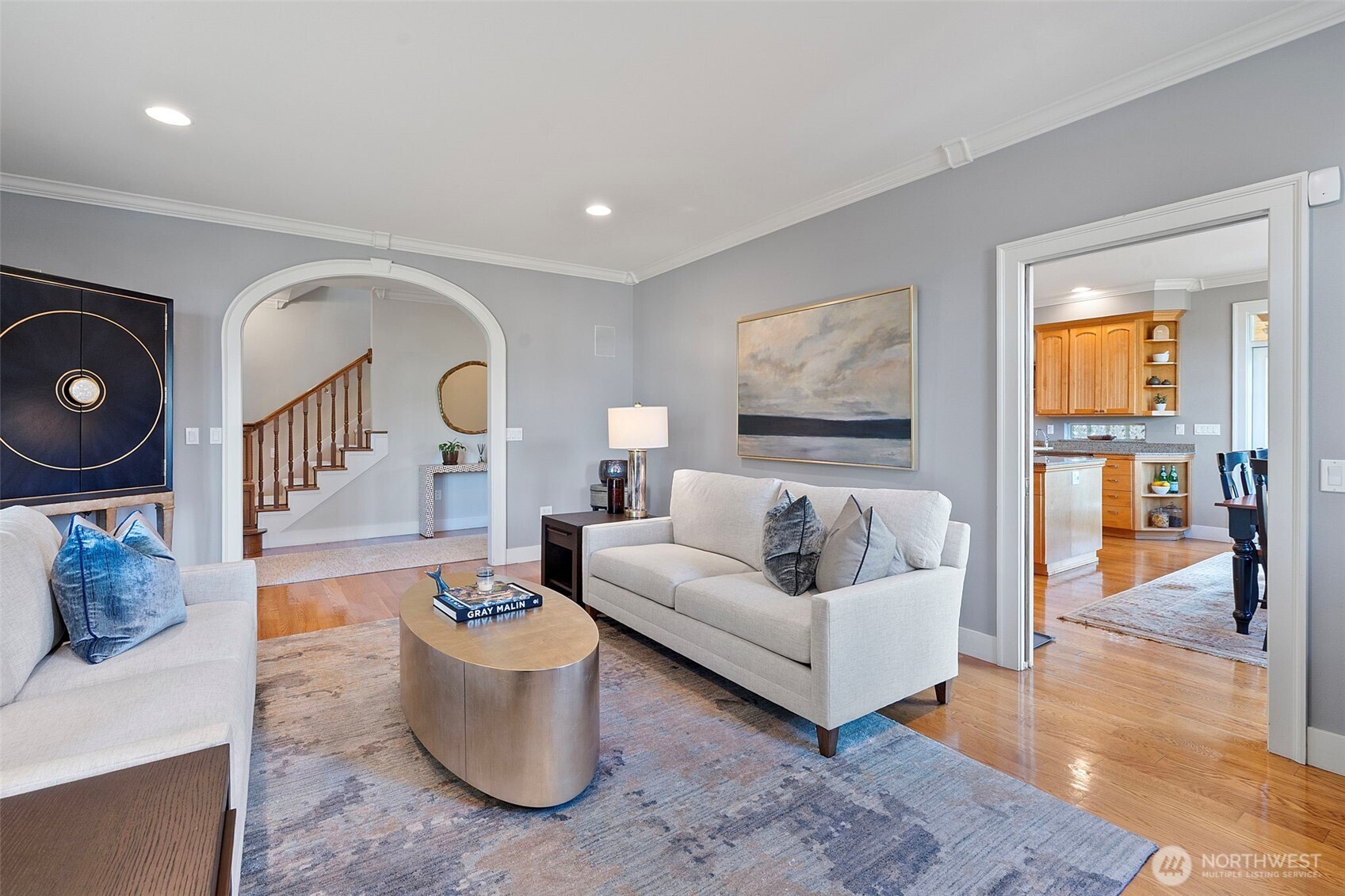 Living Room sits between entry and kitchen.