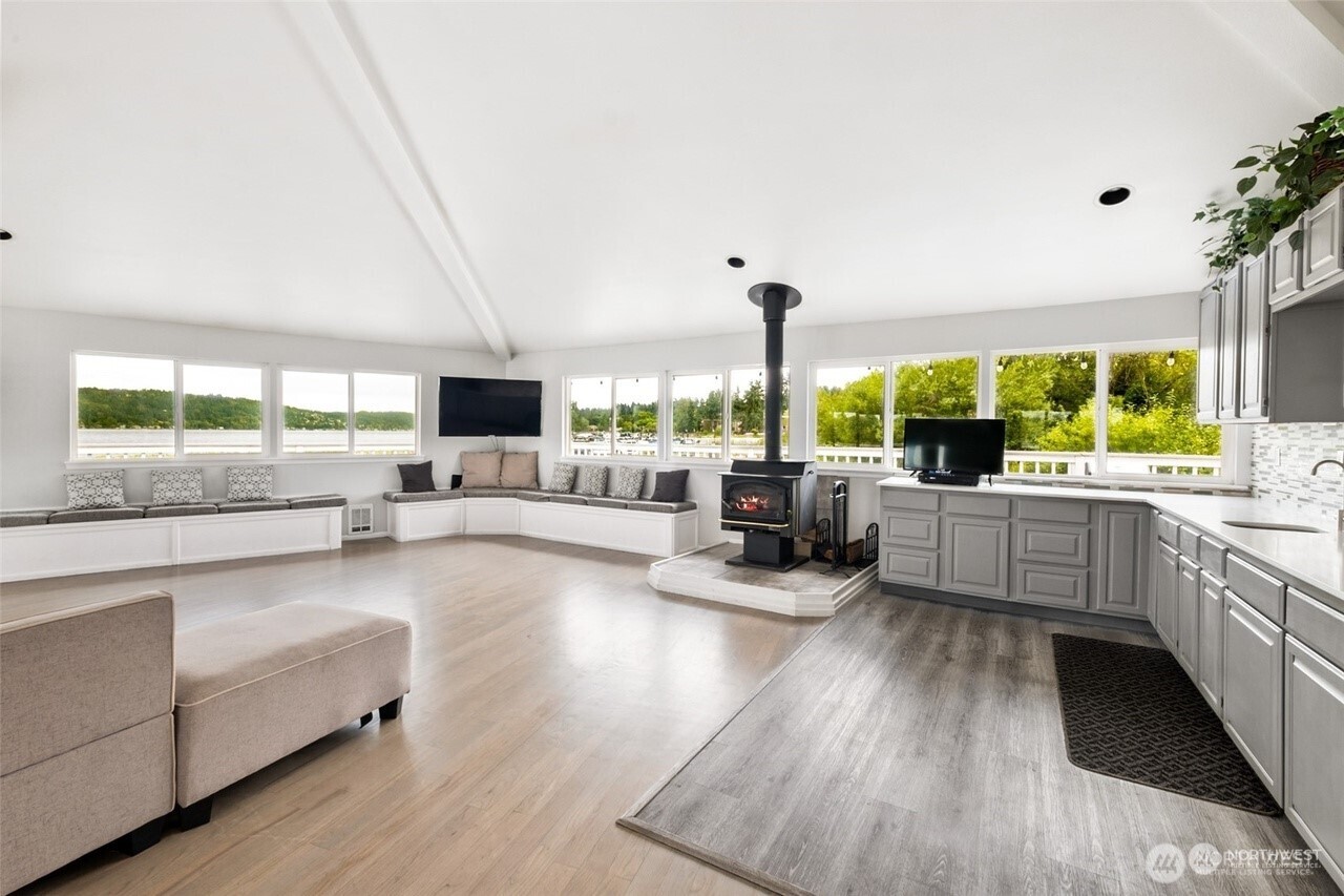 Incredible amenities include a cabana on the lake for private events.