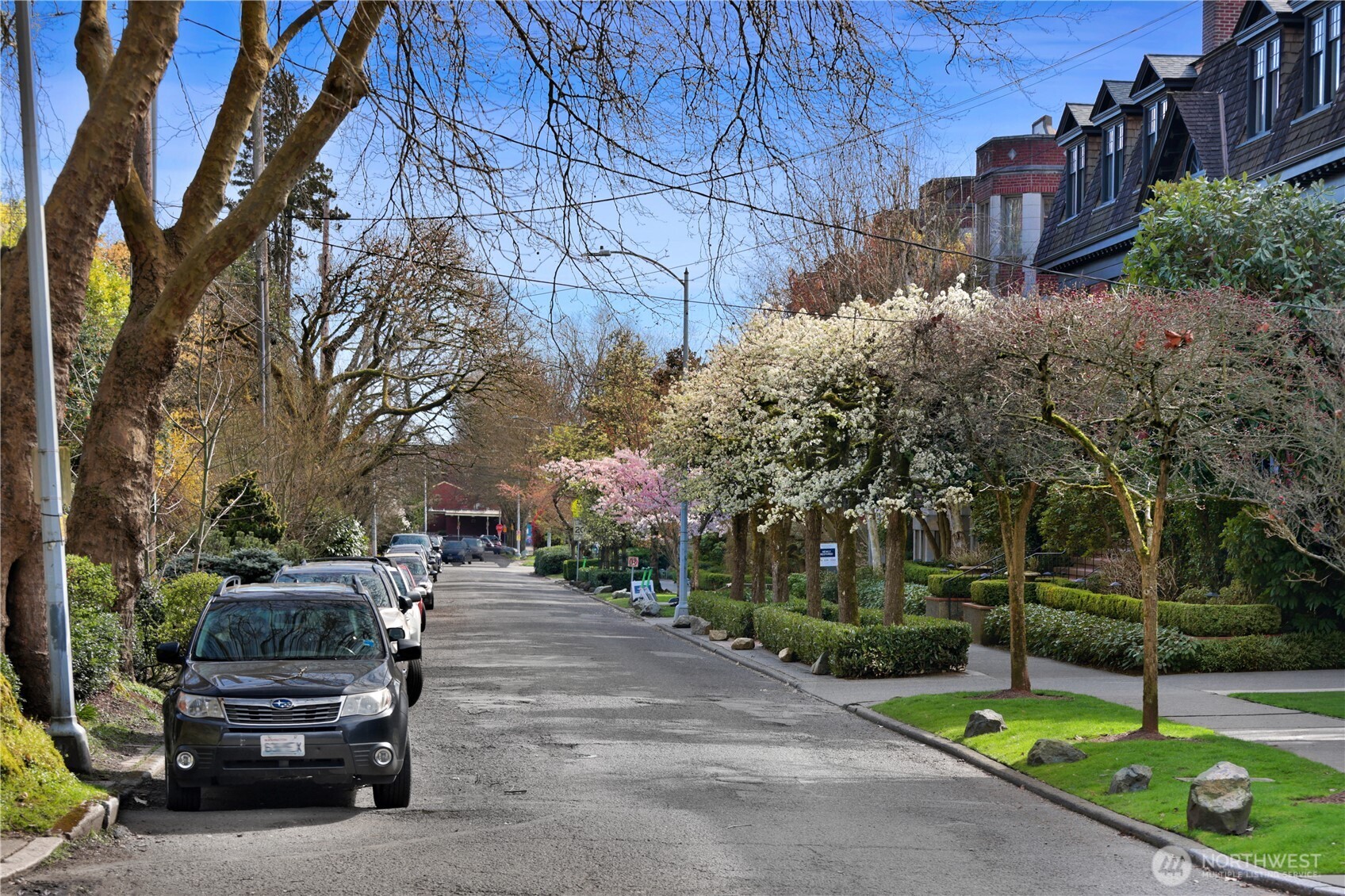 Beautiful 11th Avenue East