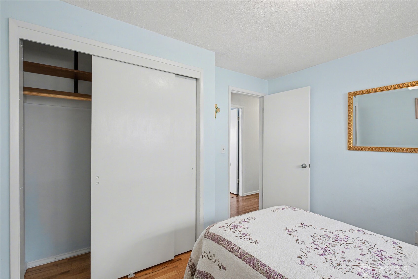 Well proportion third bedroom complemented by a generous closet, providing excellence storage and funtionality.