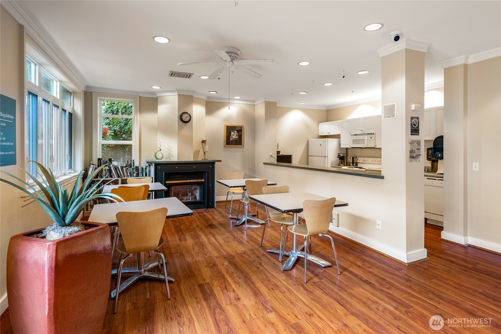 The community lounge includes a full kitchen, and is a great spot to meet and mingle with your neighbors.