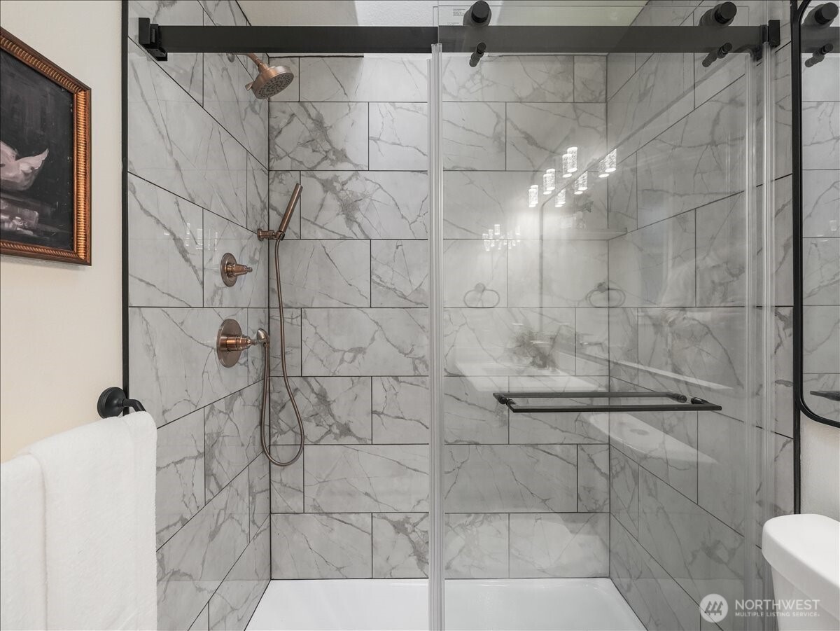 Ensuite shower