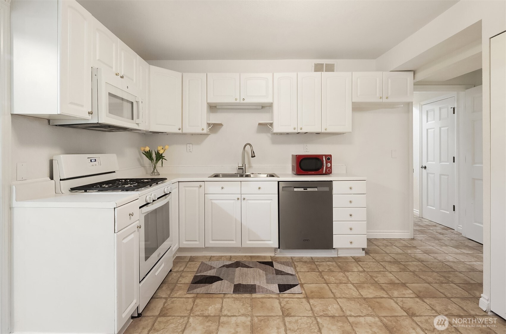 Lower level Kitchen