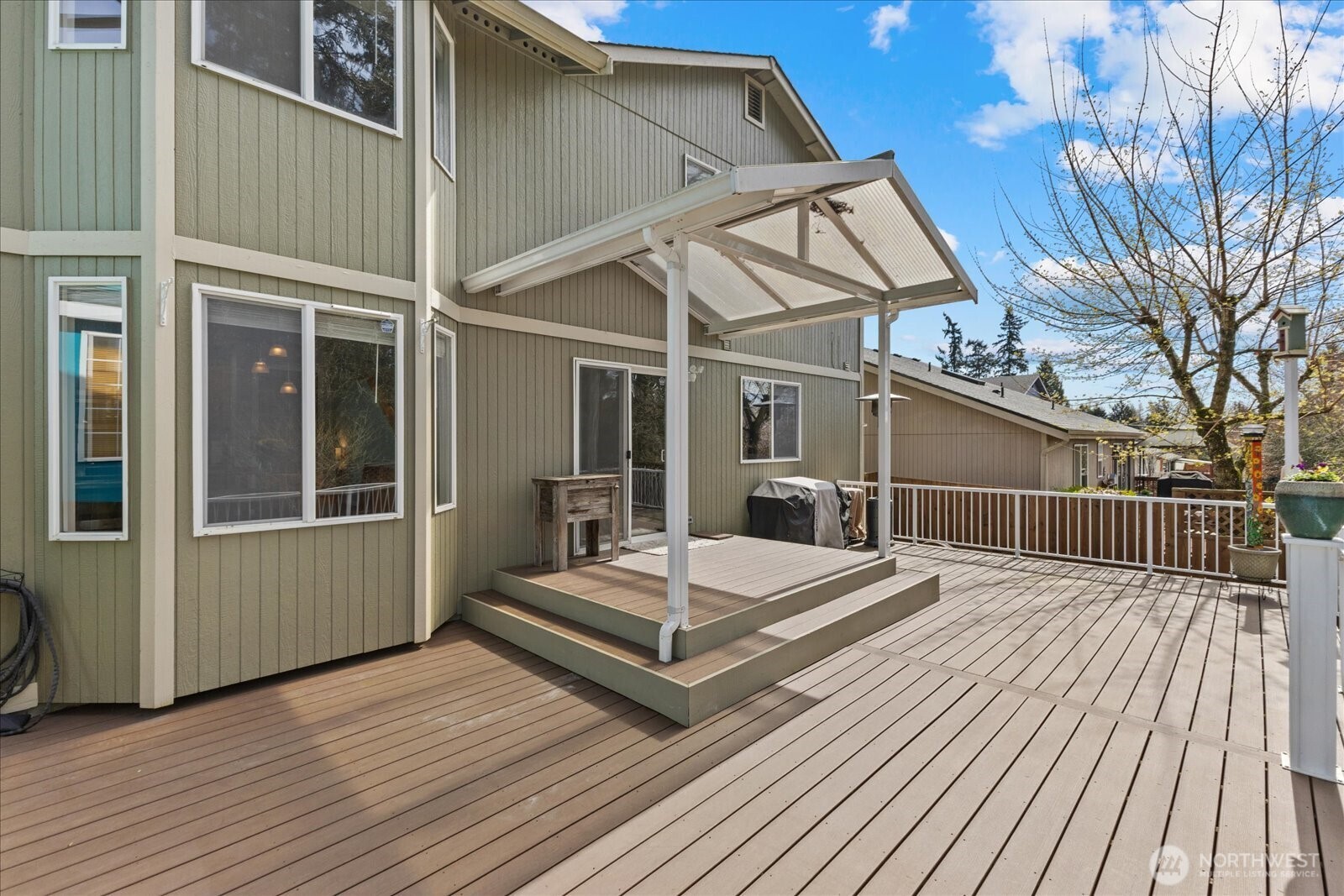 Expansive backyard ideal for relaxing or entertaining