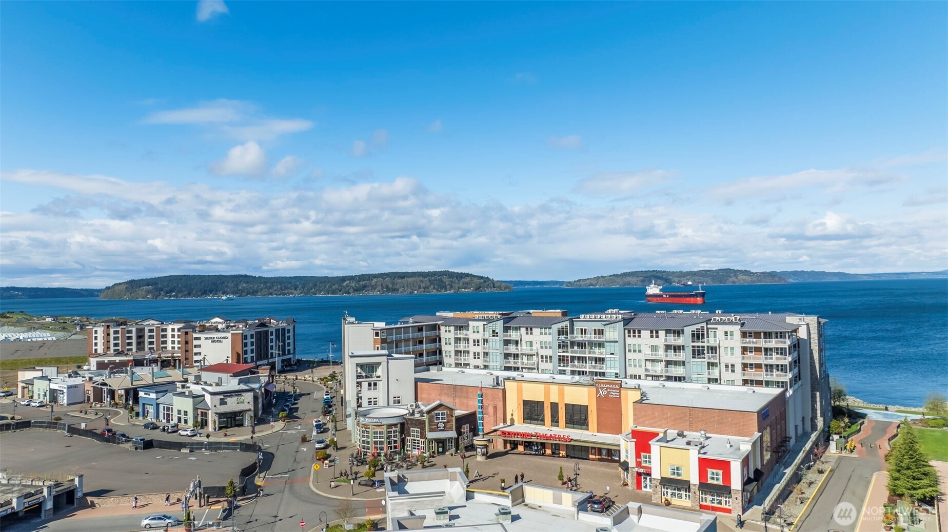 Point Ruston offers popular shopping, dining, movie theater and more!