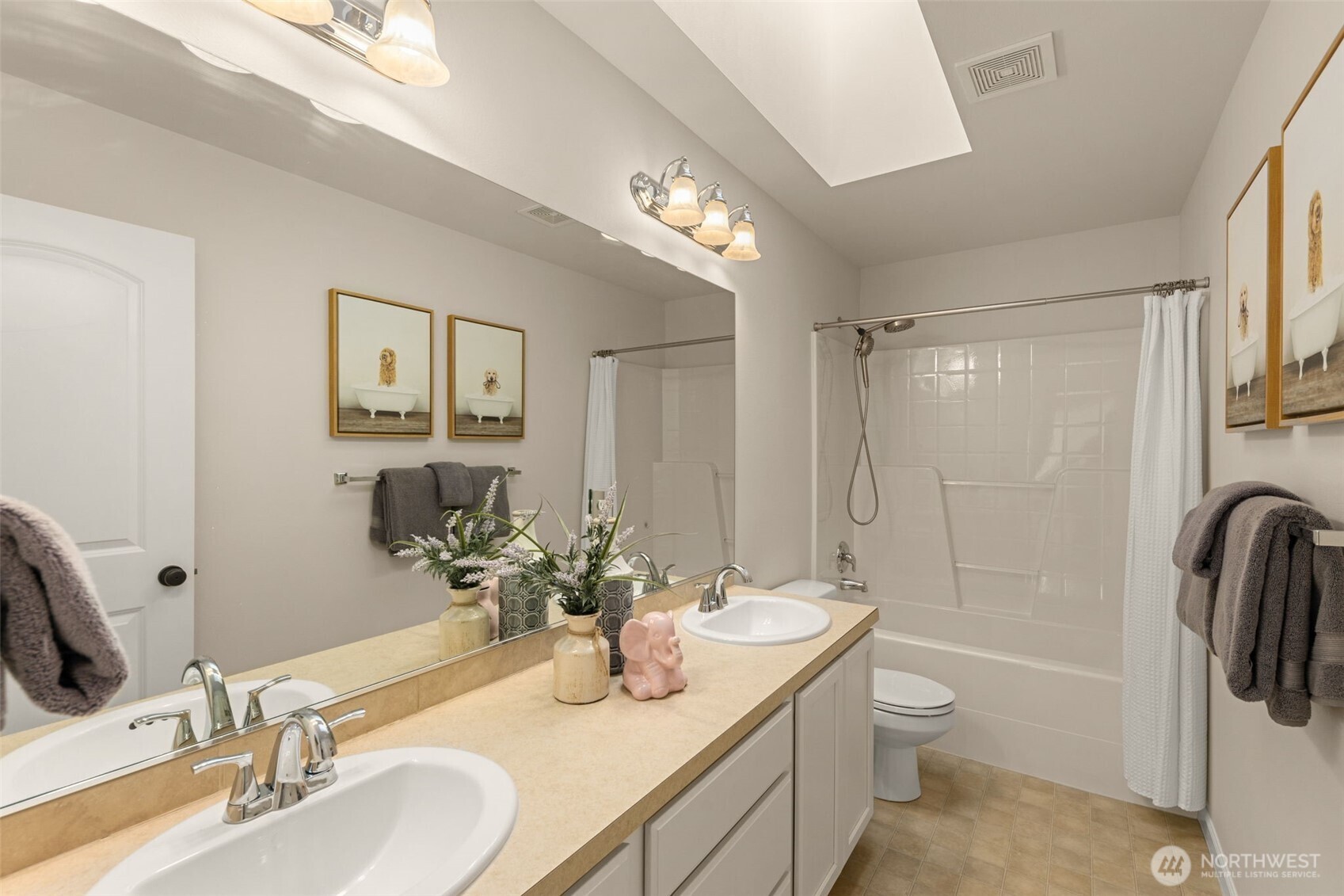 Upstairs bathroom.