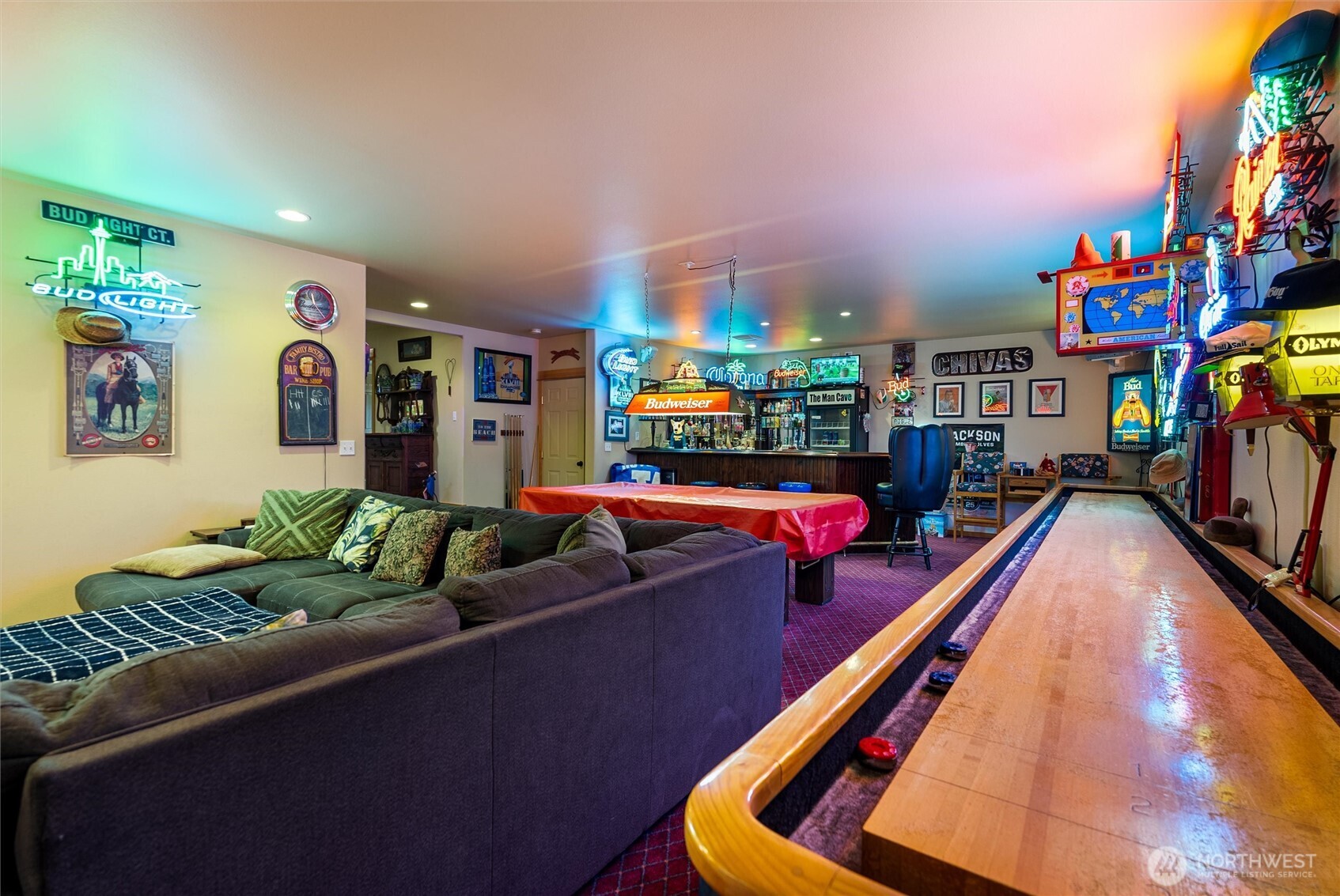 Entertaining dream with the full bar works!!!