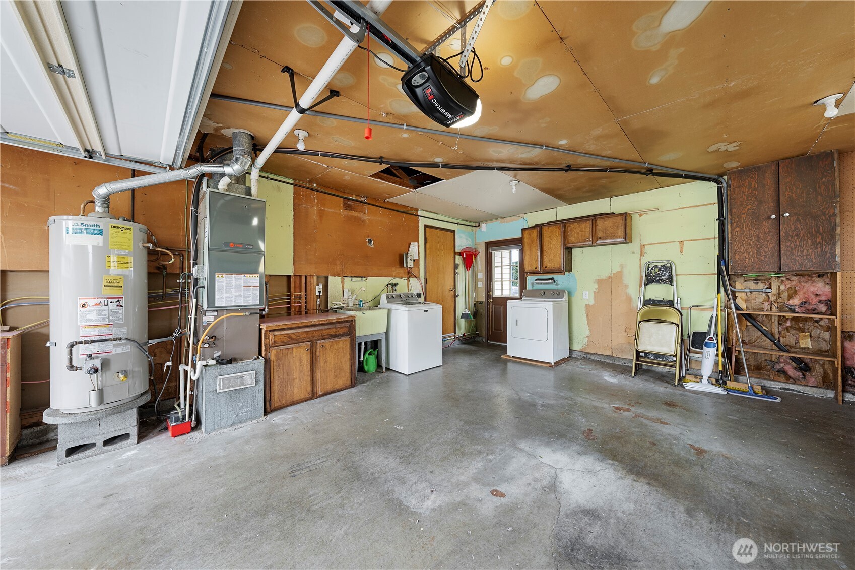 2 Car Garage