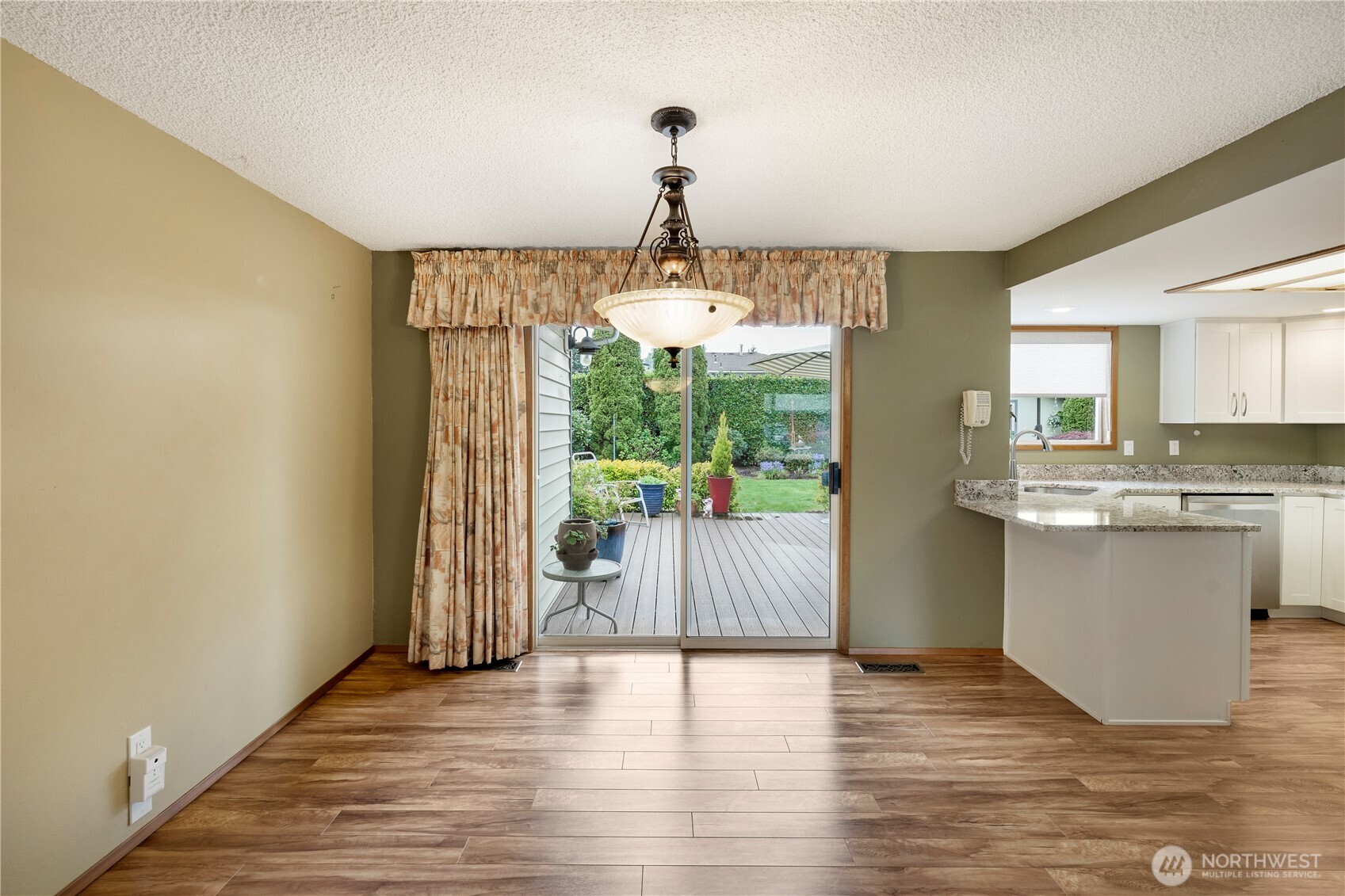 Dinning Room - Kitchen
