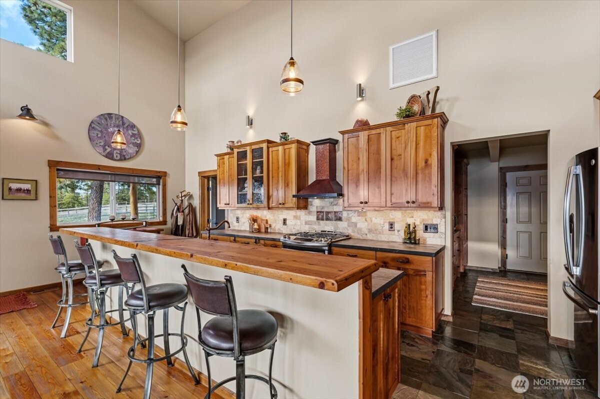 Kitchen wtih bar seating