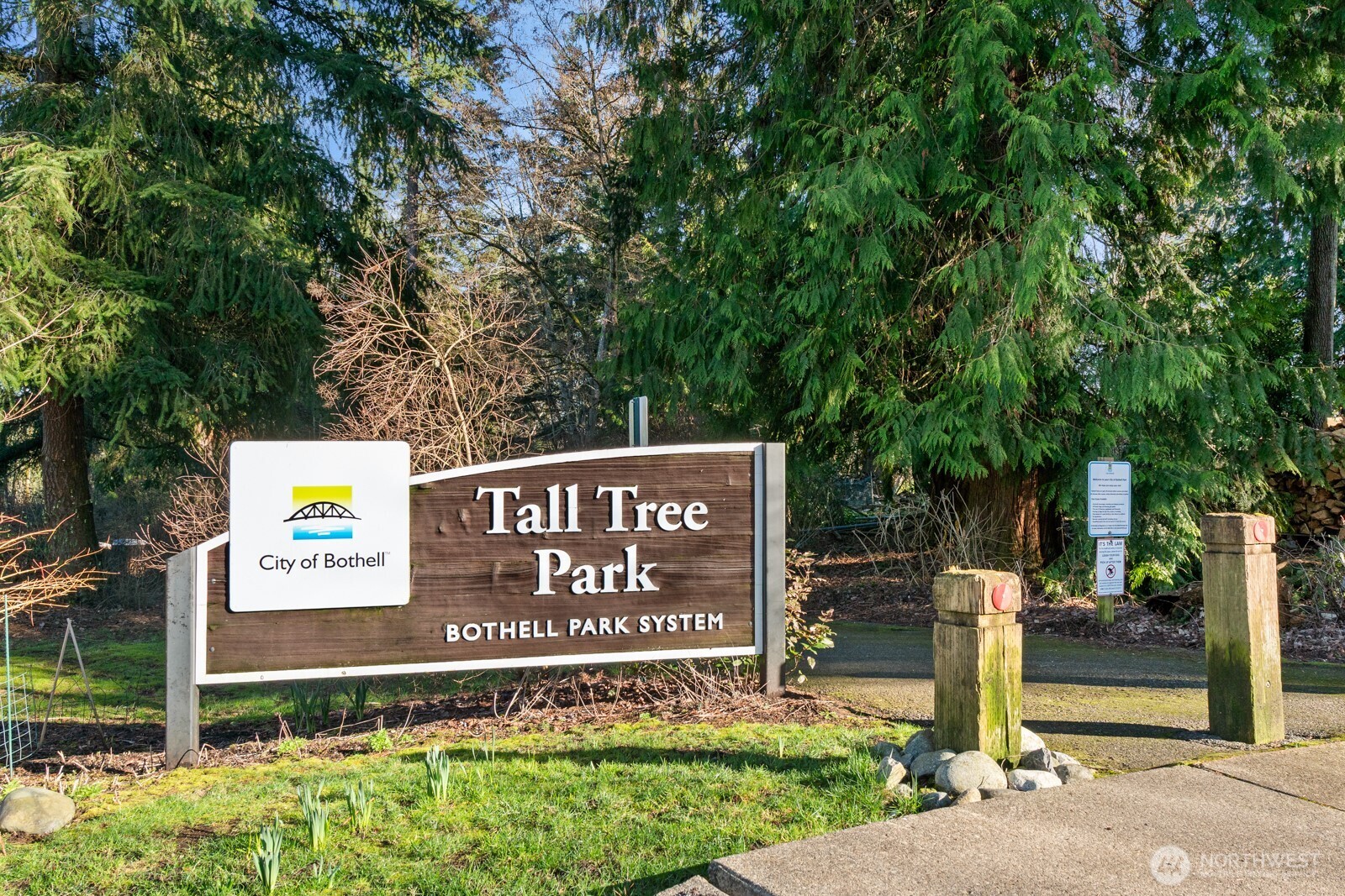 Neighborhood park steps away