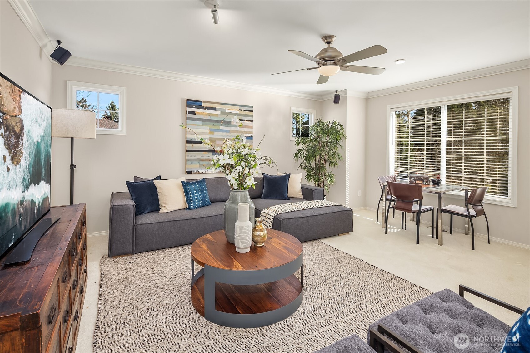 An expansive back yard with gorgeous Kiwi vines that produce fruit.  The sellers have left the backyard open but it is possible to fully fence.