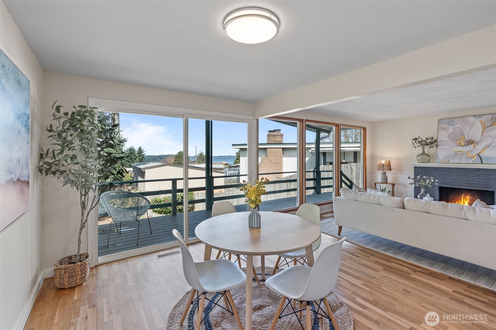 Dining Area  1710 North Bridgeview Drive, Tacoma, WA 98406