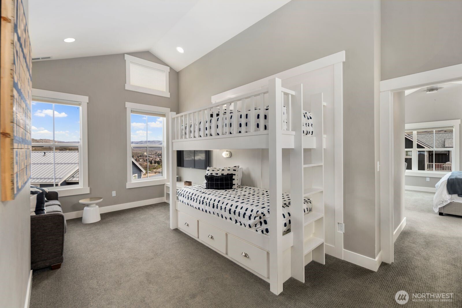 Bonus sleeping quarters with built-in bunk