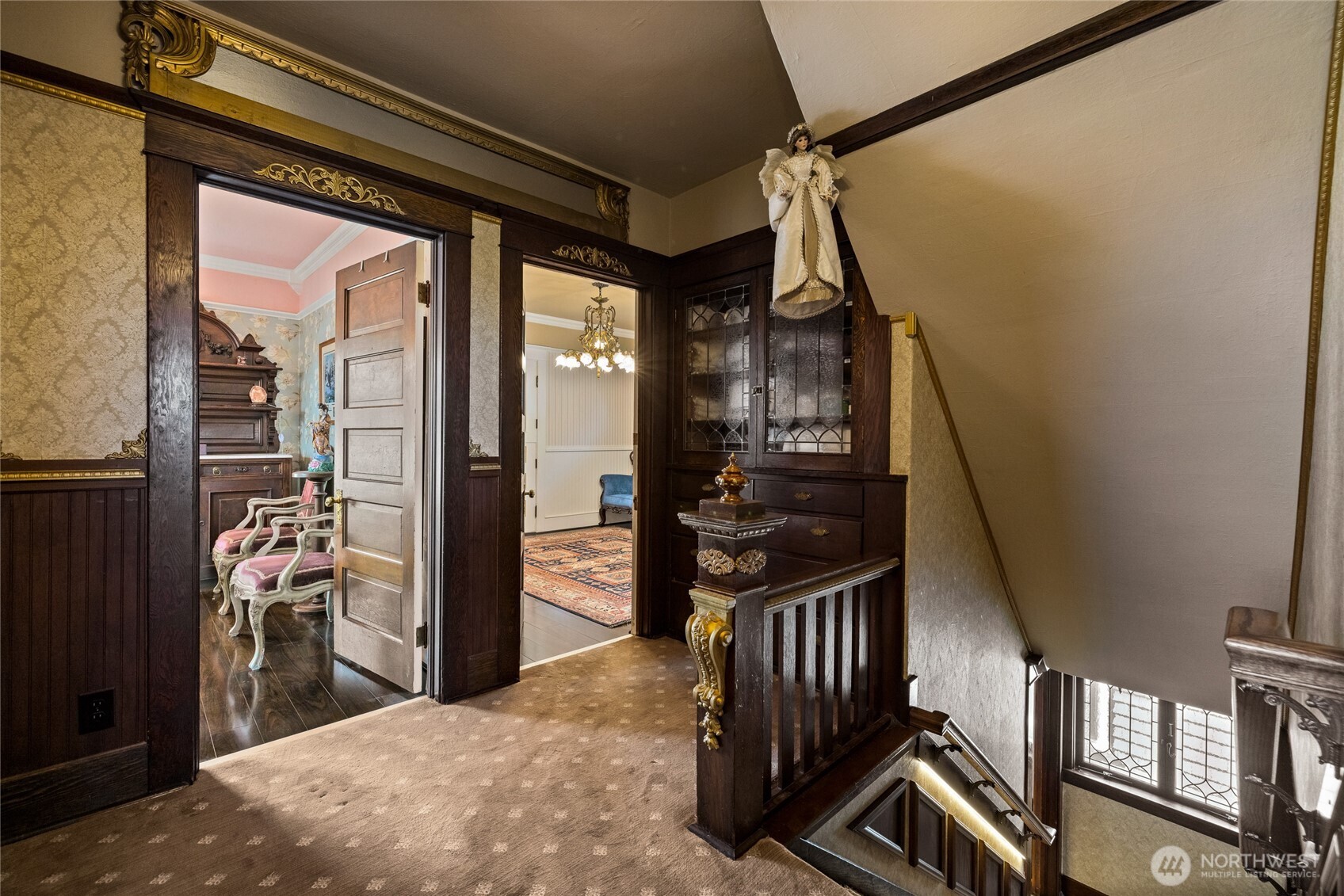 Second floor landing.  Nice downlighting below handrail for safety.