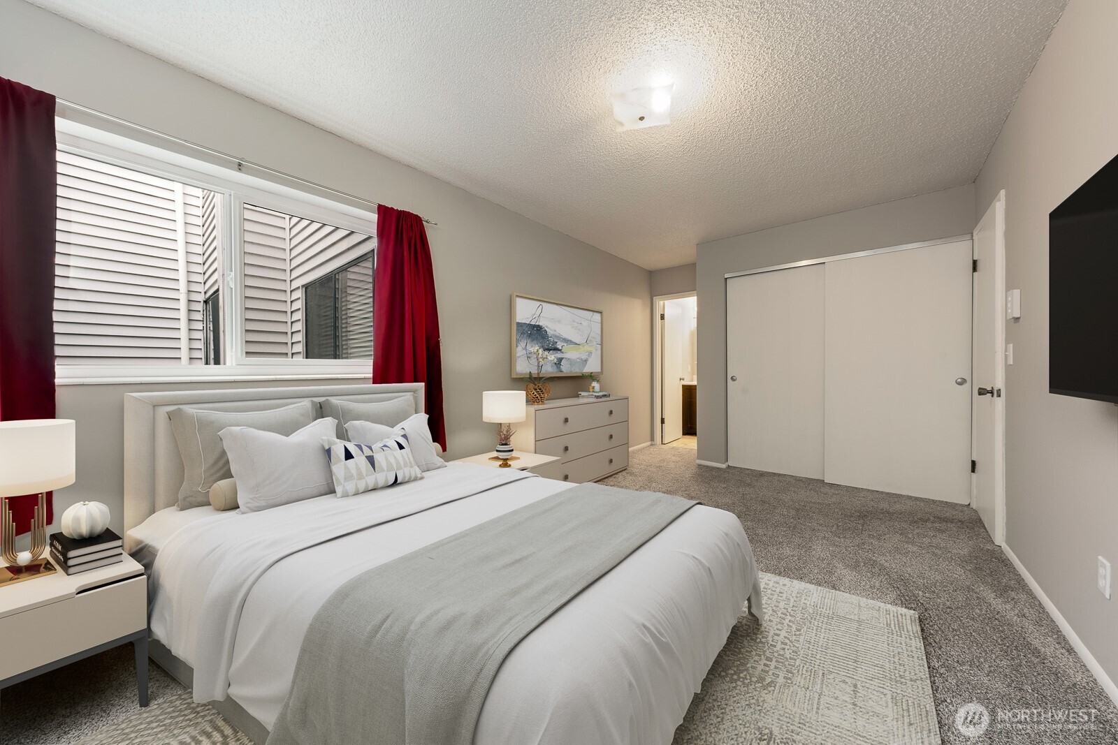 Owners suite digitally staged