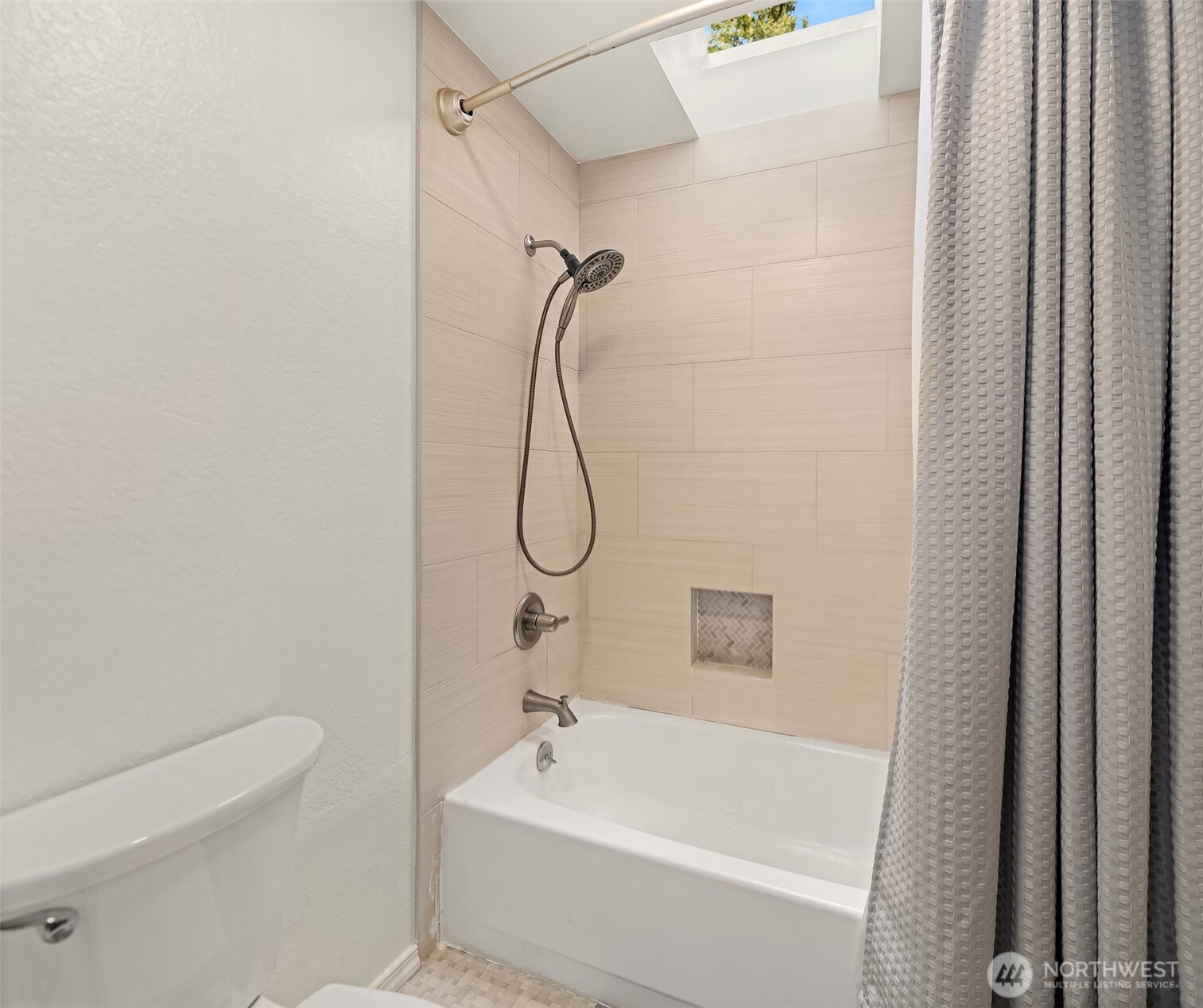 /NWM2501411/NWM2501411-23.jpg